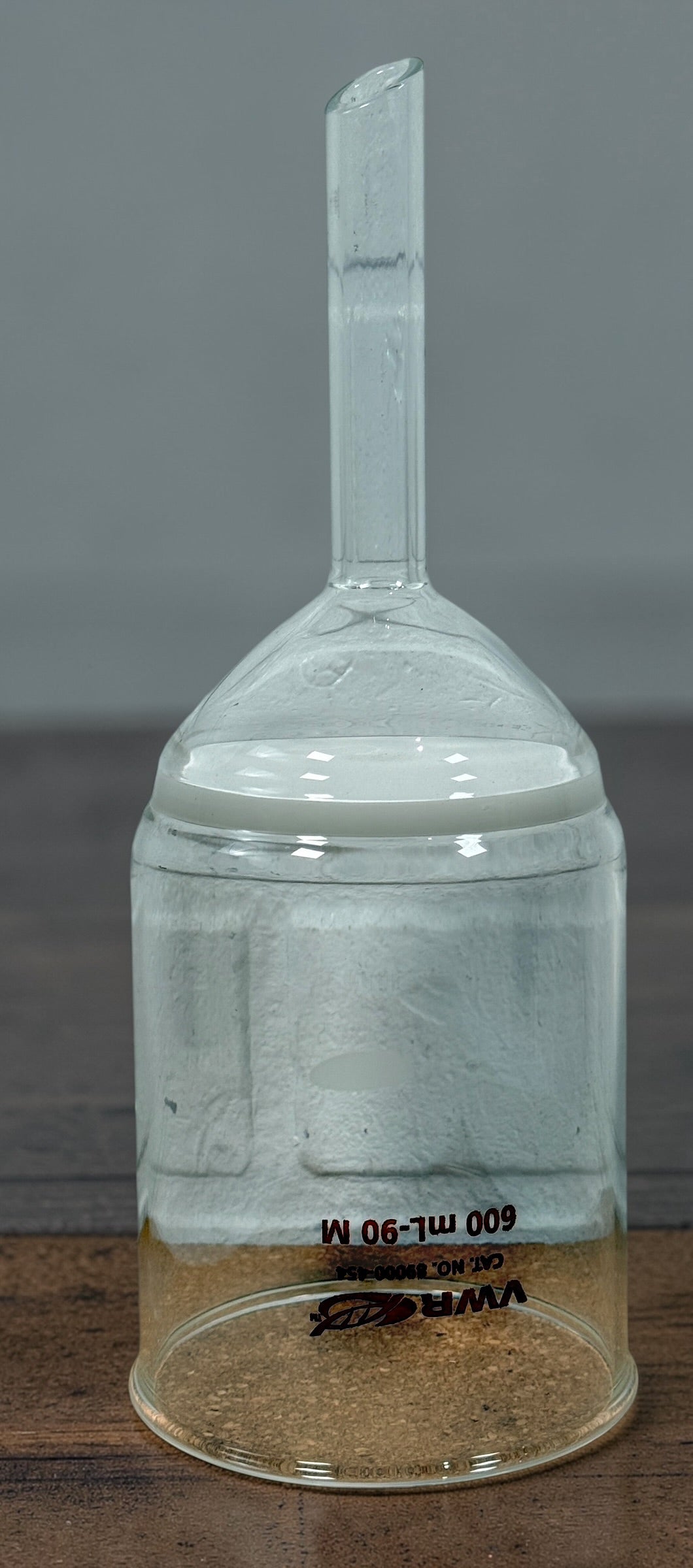 VWR 600mL 90mm vacuum filtration glass reservoir, lab borosilicate filtration funnel for microbiology, brewing, and water testing applications, clean used unit.
