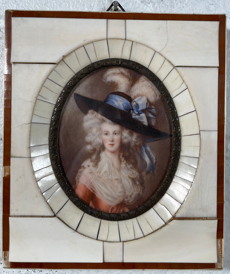 D'après Joshua Reynolds, portrait miniature antique d'une noble dame au chapeau.