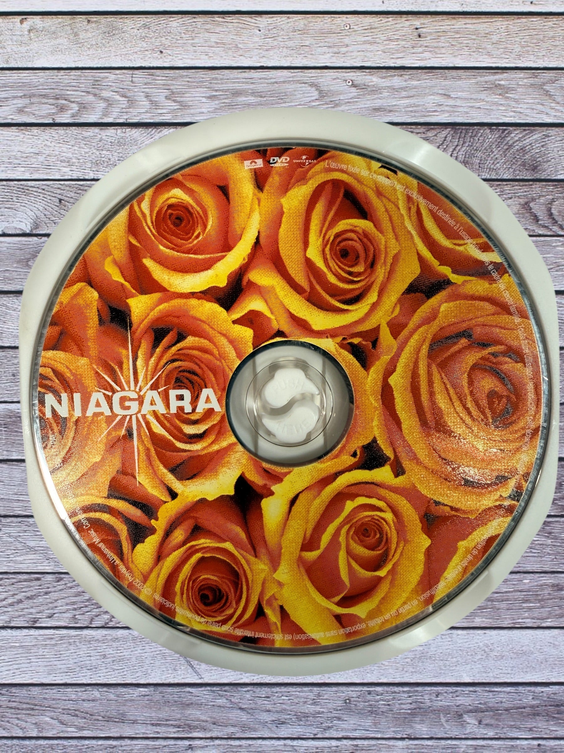Niagara Flammes 2002 DVD featuring remastered videoclips, documentary and bonus content. PAL format French release with original insert included.