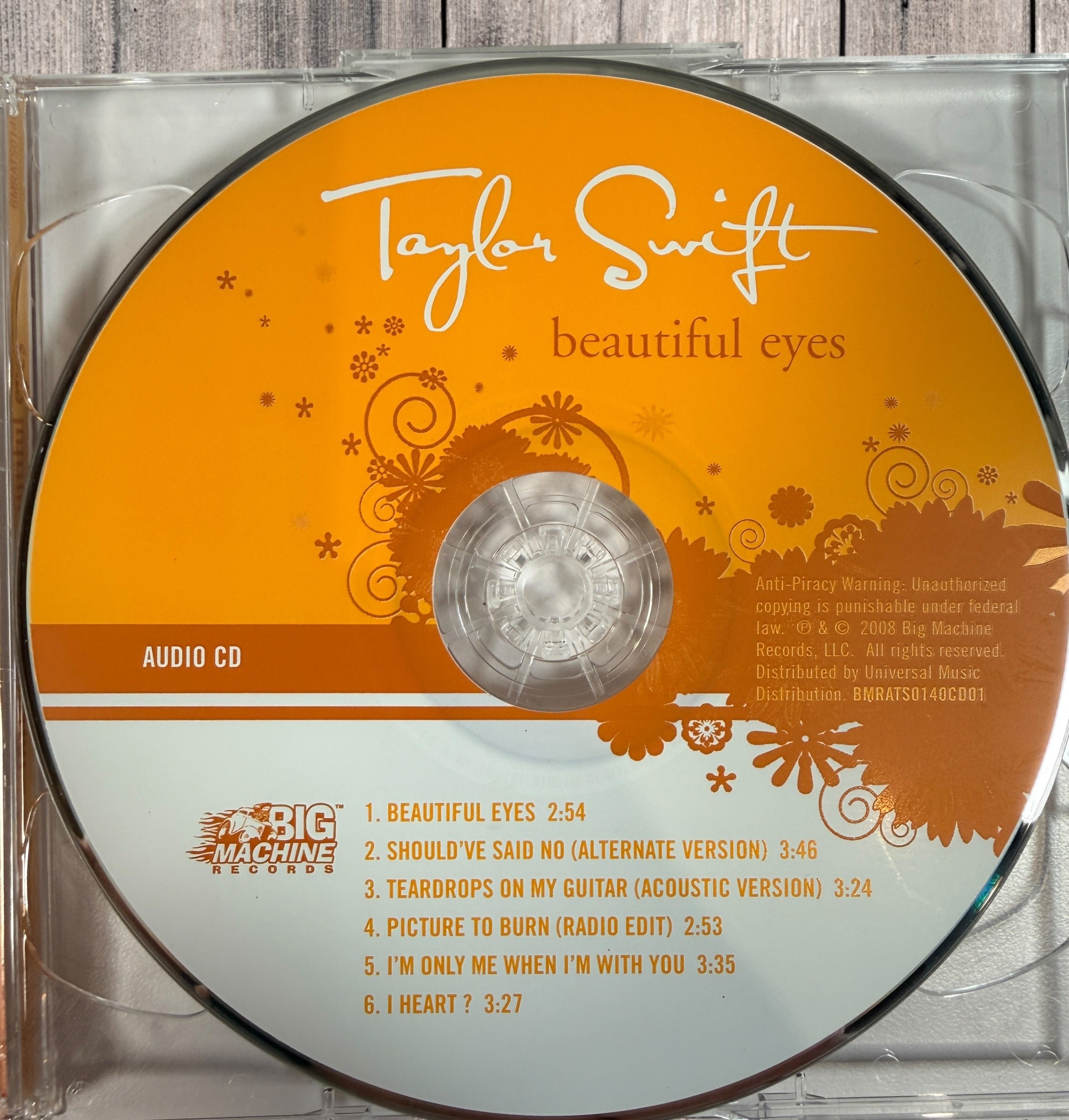 2008 Taylor Swift Beautiful Eyes CD and DVD set. Early limited release featuring exclusive tracks and official music videos. Complete 2-disc collectible.