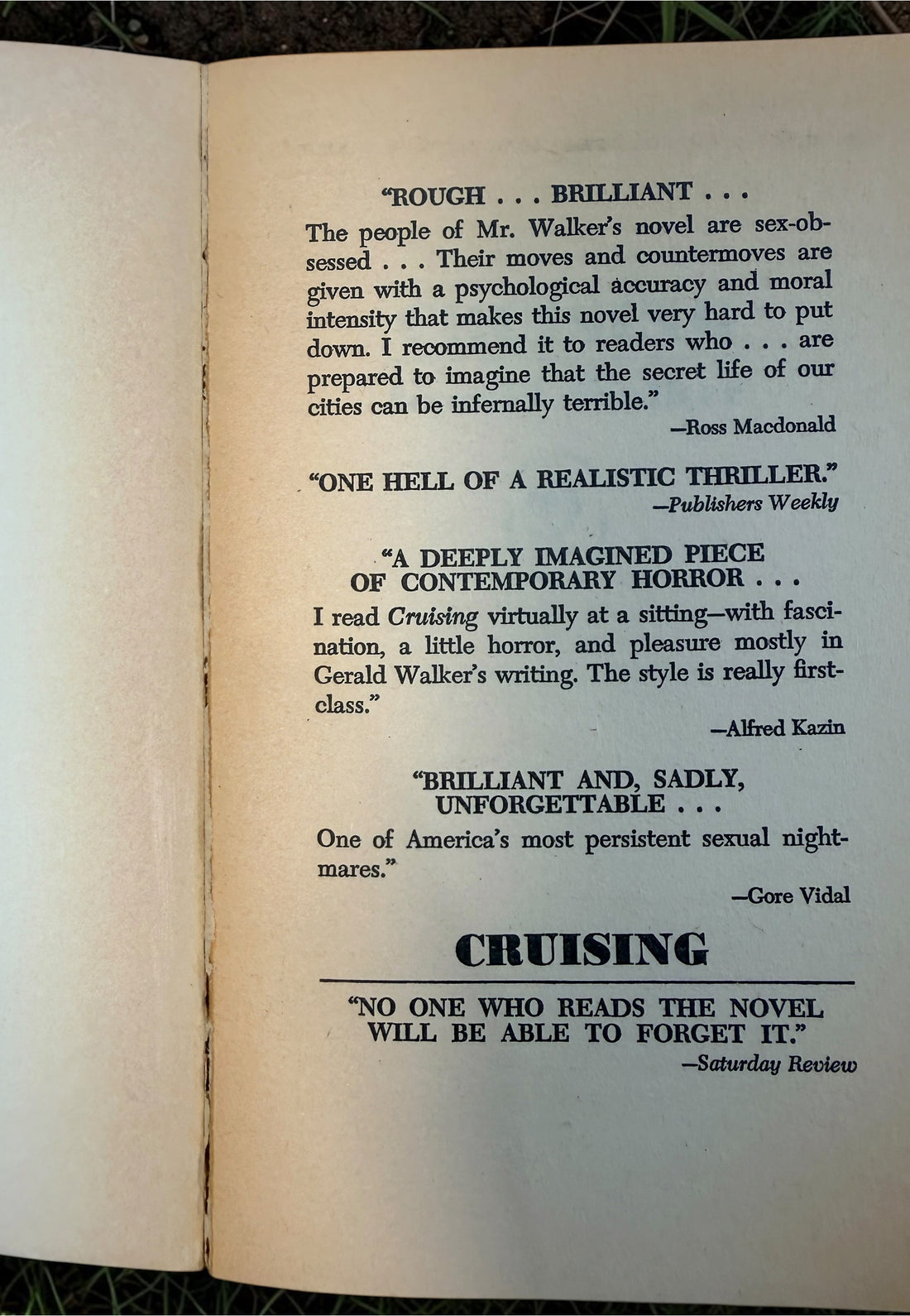 Vintage 1980 Cruising by Gerald Walker Bantam paperback movie tie-in edition, featuring the film cover from the controversial Al Pacino cult classic.