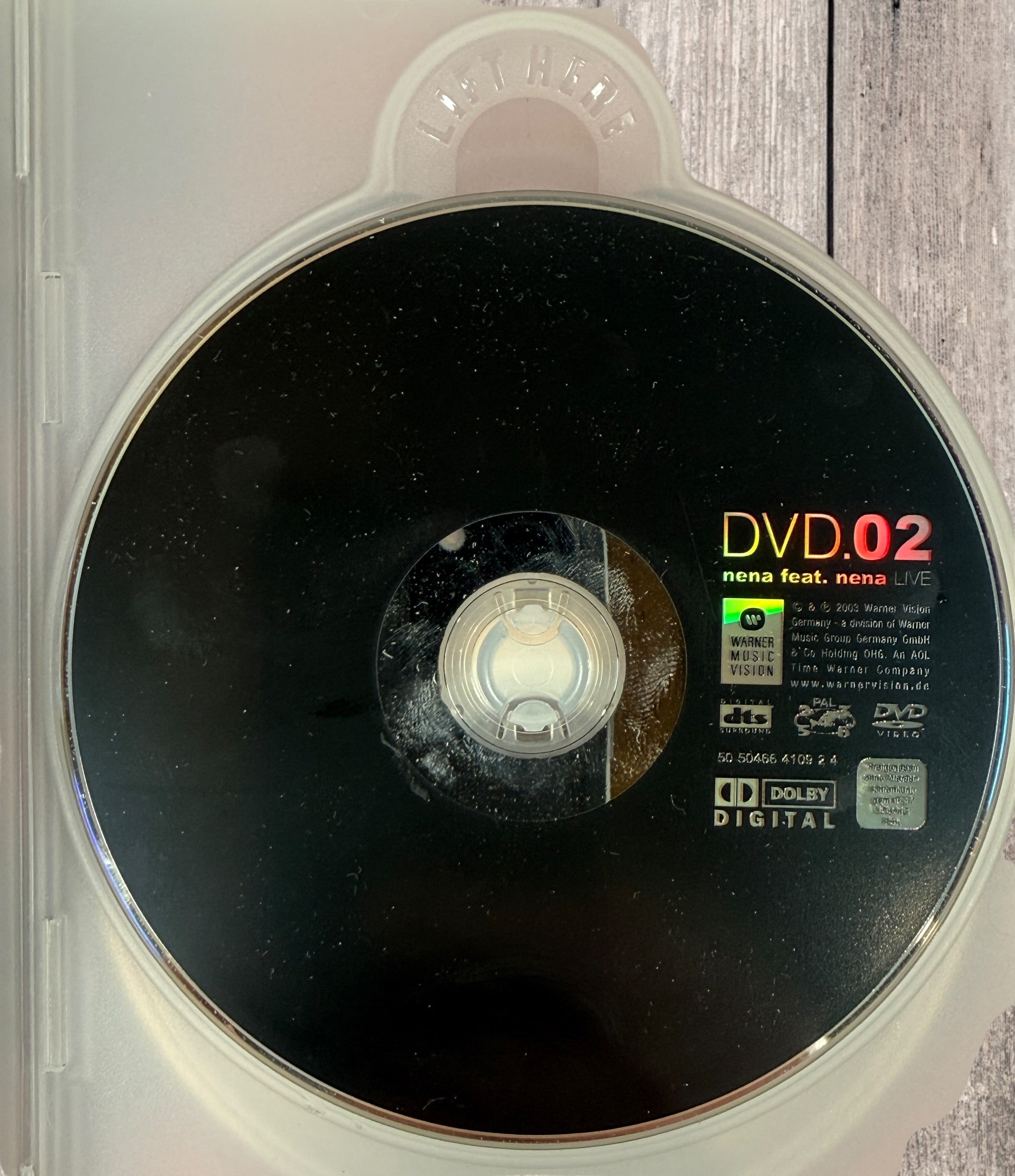 Nena Feat. Nena Live 2DVD + Bonus CD 2002 concert edition with 99 Luftballons, Dolby 5.1 surround sound, anniversary show Frankfurt.