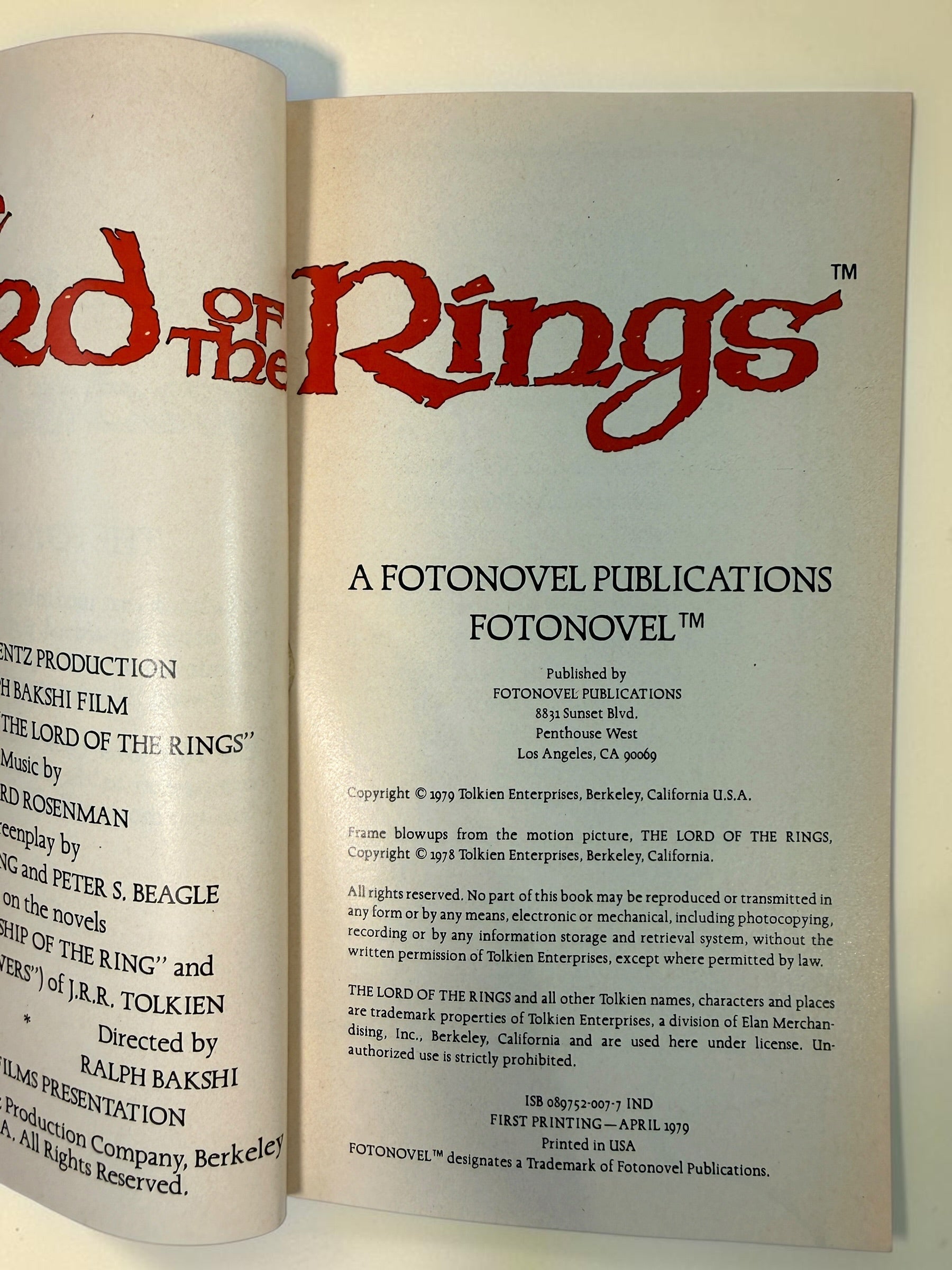 Vintage 1978–79 Fotonovel lot with Lord of the Rings, Battlestar Galactica and two Grease editions. Four collectible movie photobooks.