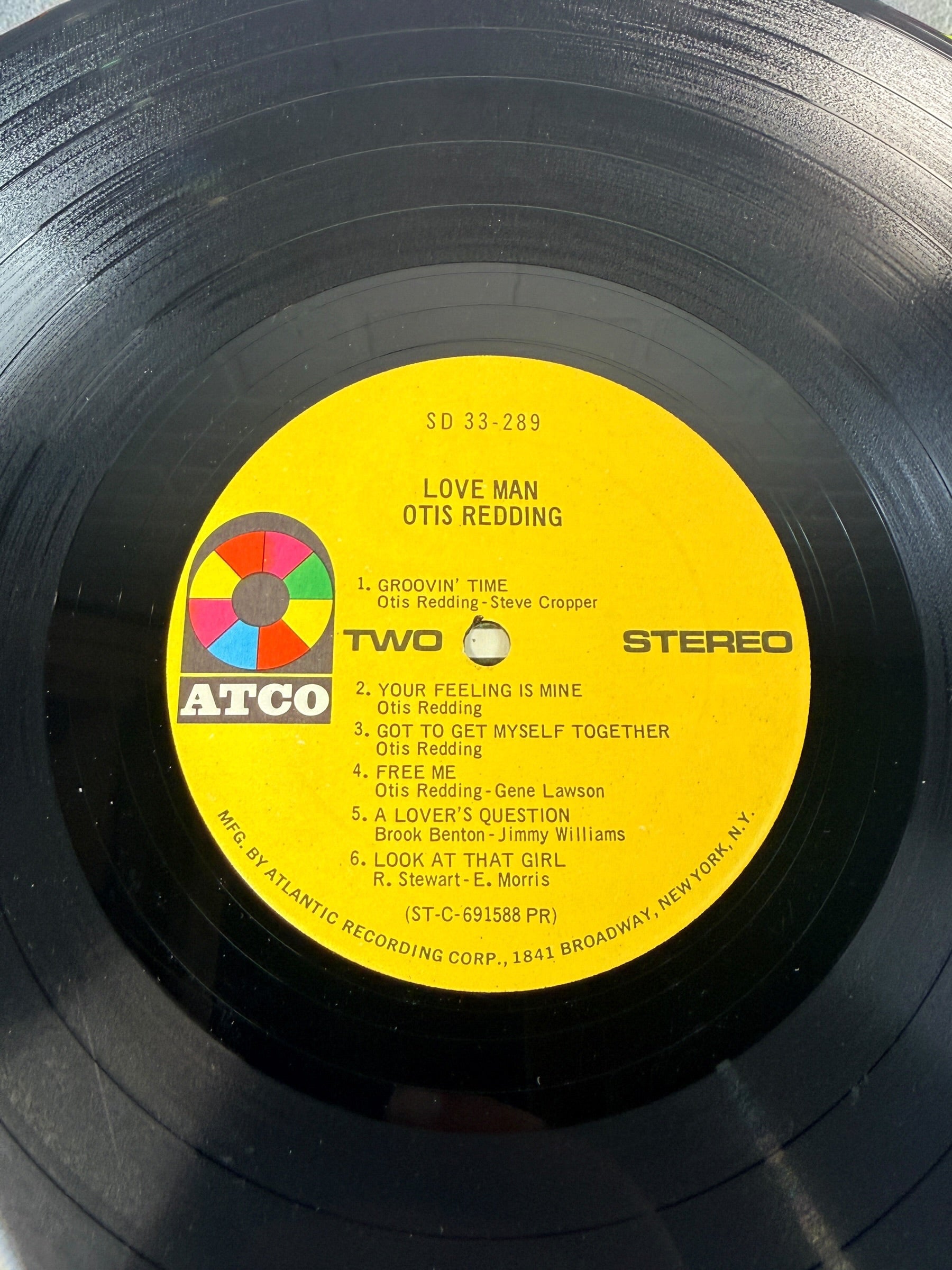 Original 1969 Otis Redding Love Man vinyl LP, ATCO SD 33-289. Vintage US Presswell stereo pressing with yellow ATCO labels and gatefold cover.