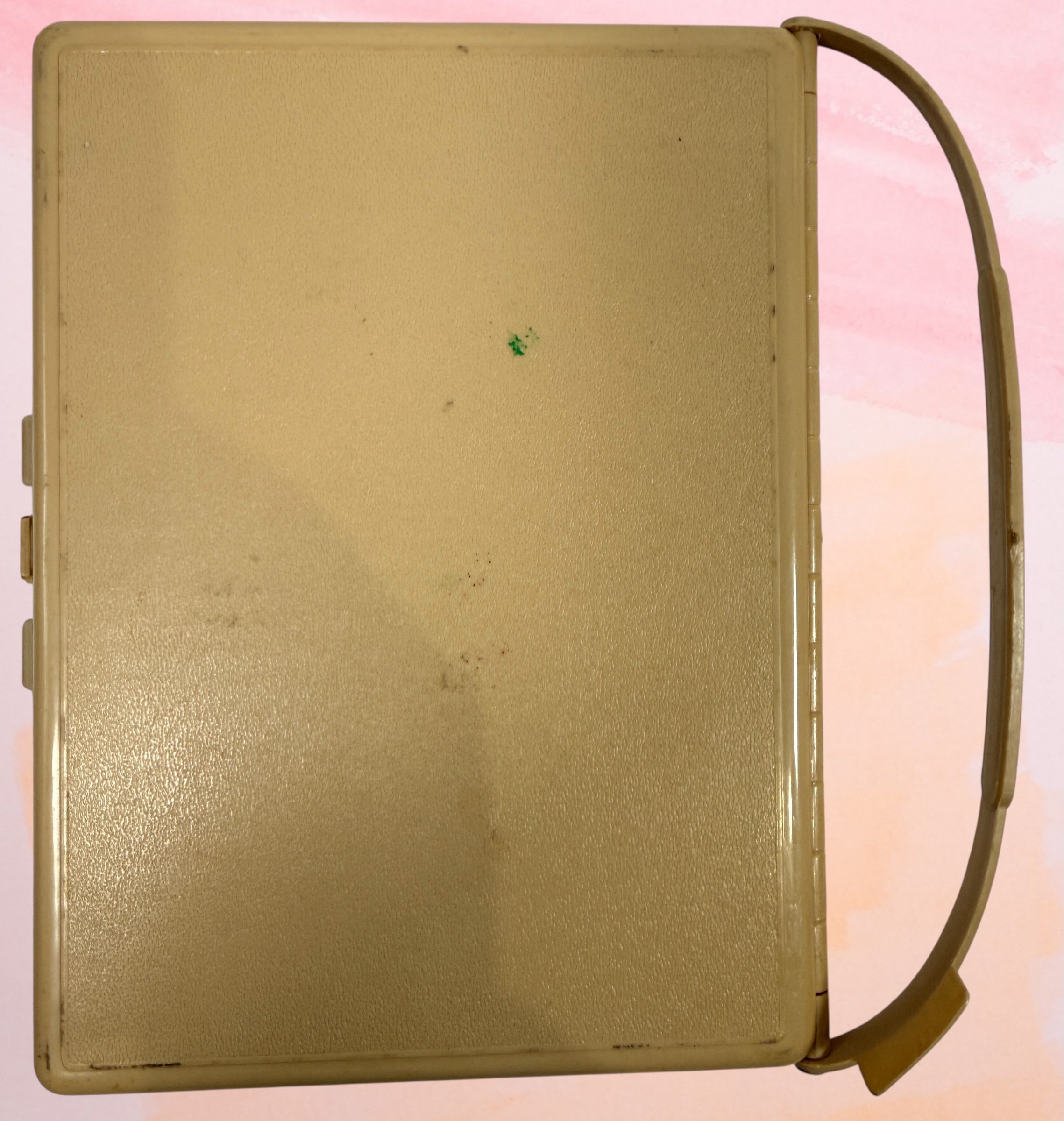 Vintage Provigo Mémo-rette grocery checklist board with strawberry logo. Quebec 1970s reusable sliding shopping planner in excellent condition