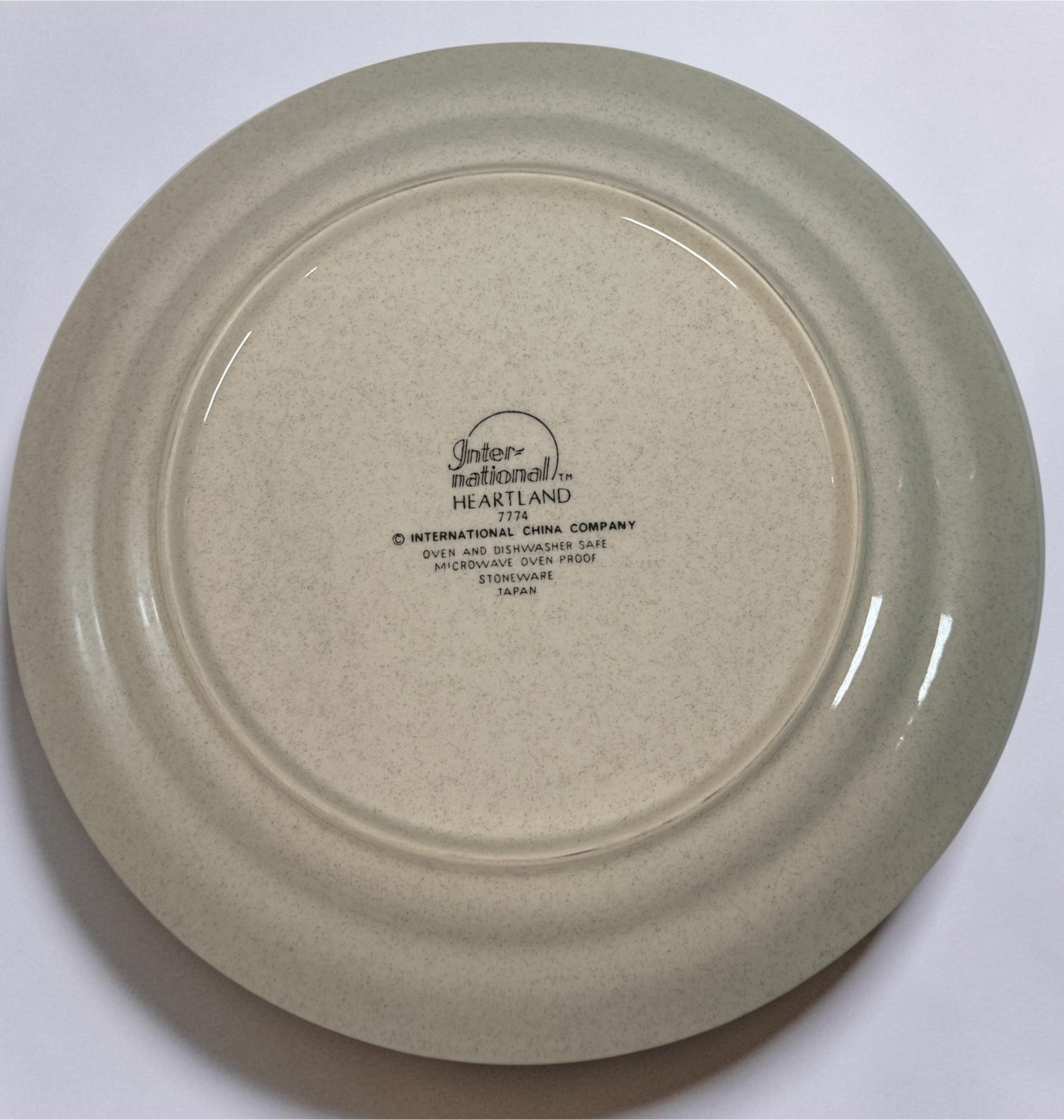 Vintage International China Heartland 7774 stoneware serving platter, made in Japan with colourful farmhouse, animal and floral design. 4 available.