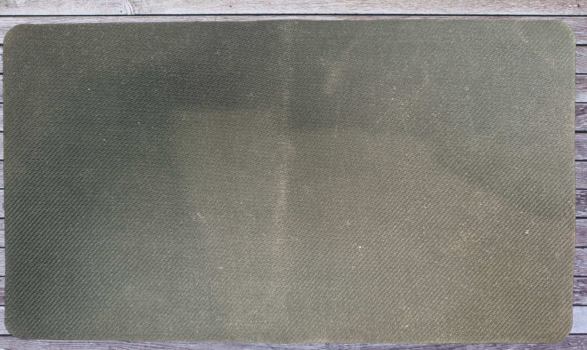 Official Feudum The Queen’s Army neoprene player mat. Kickstarter accessory by Odd Bird Games. Premium stitched-edge faction playmat in clean condition.