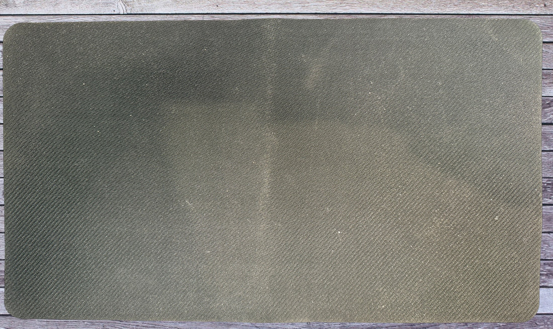 Official Feudum The Queen’s Army neoprene player mat. Kickstarter accessory by Odd Bird Games. Premium stitched-edge faction playmat in clean condition.