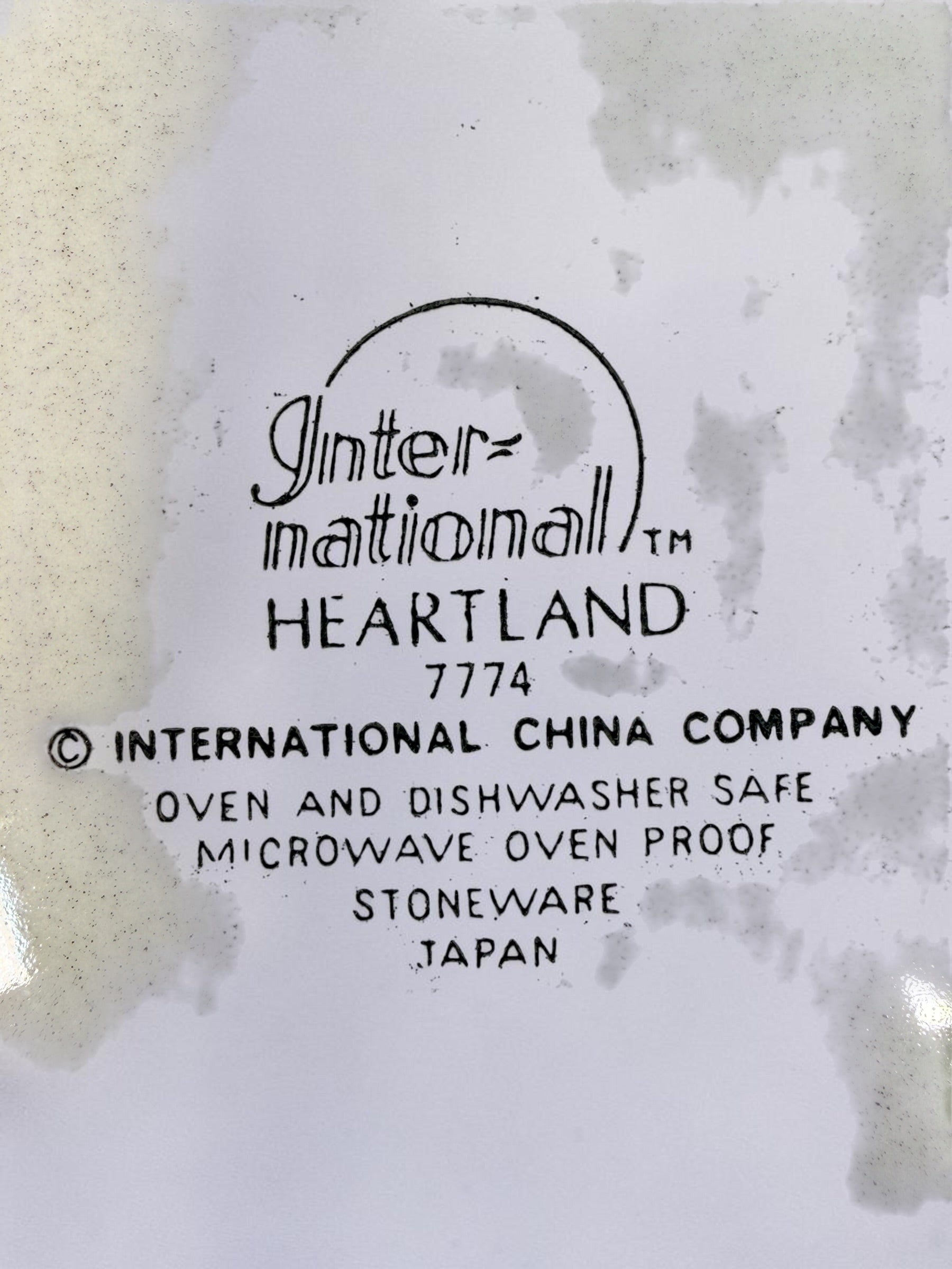 Vintage International China Heartland 7774 stoneware serving platter, made in Japan with colourful farmhouse, animal and floral design. 4 available.