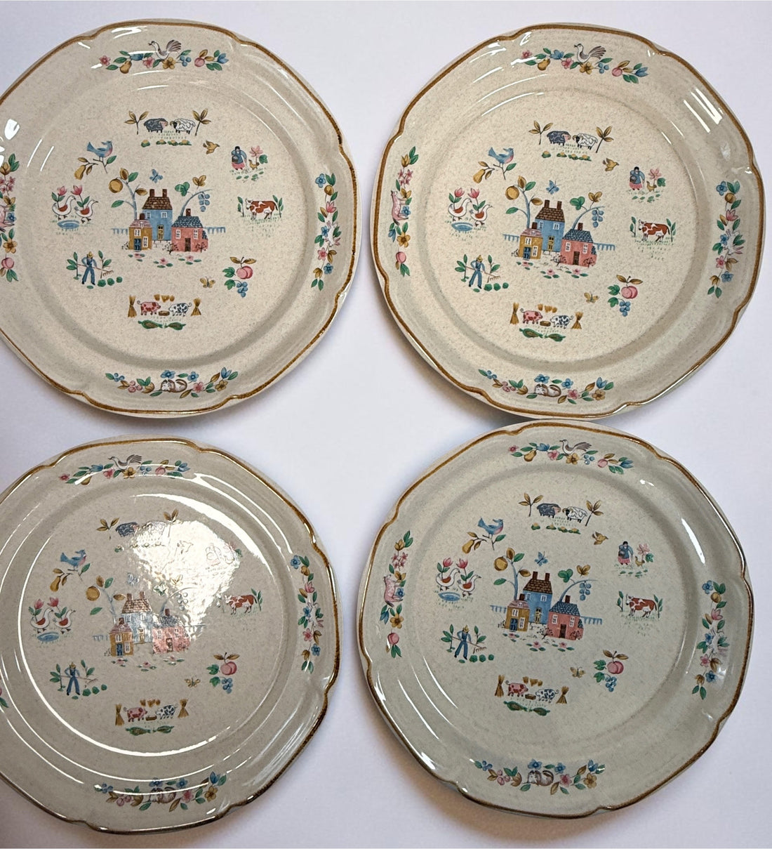 Vintage International China Heartland 7774 stoneware serving platter, made in Japan with colourful farmhouse, animal and floral design. 4 available.