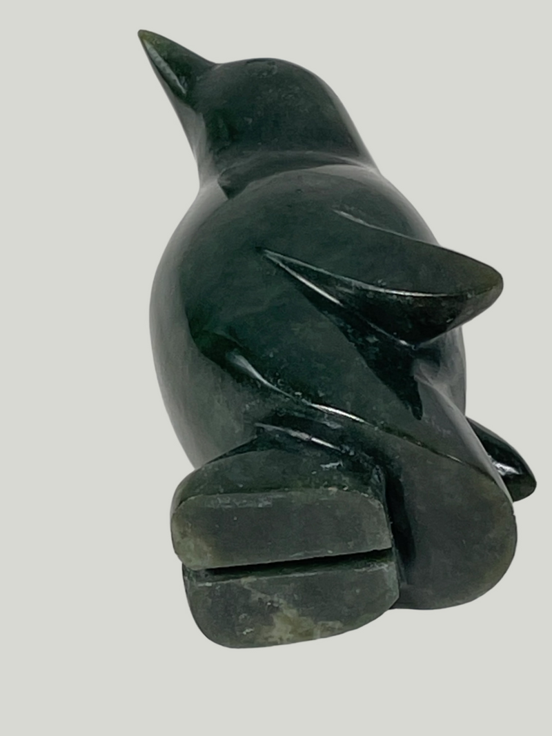 Figurine de pingouin de collection en jade. Hauteur 3 po.