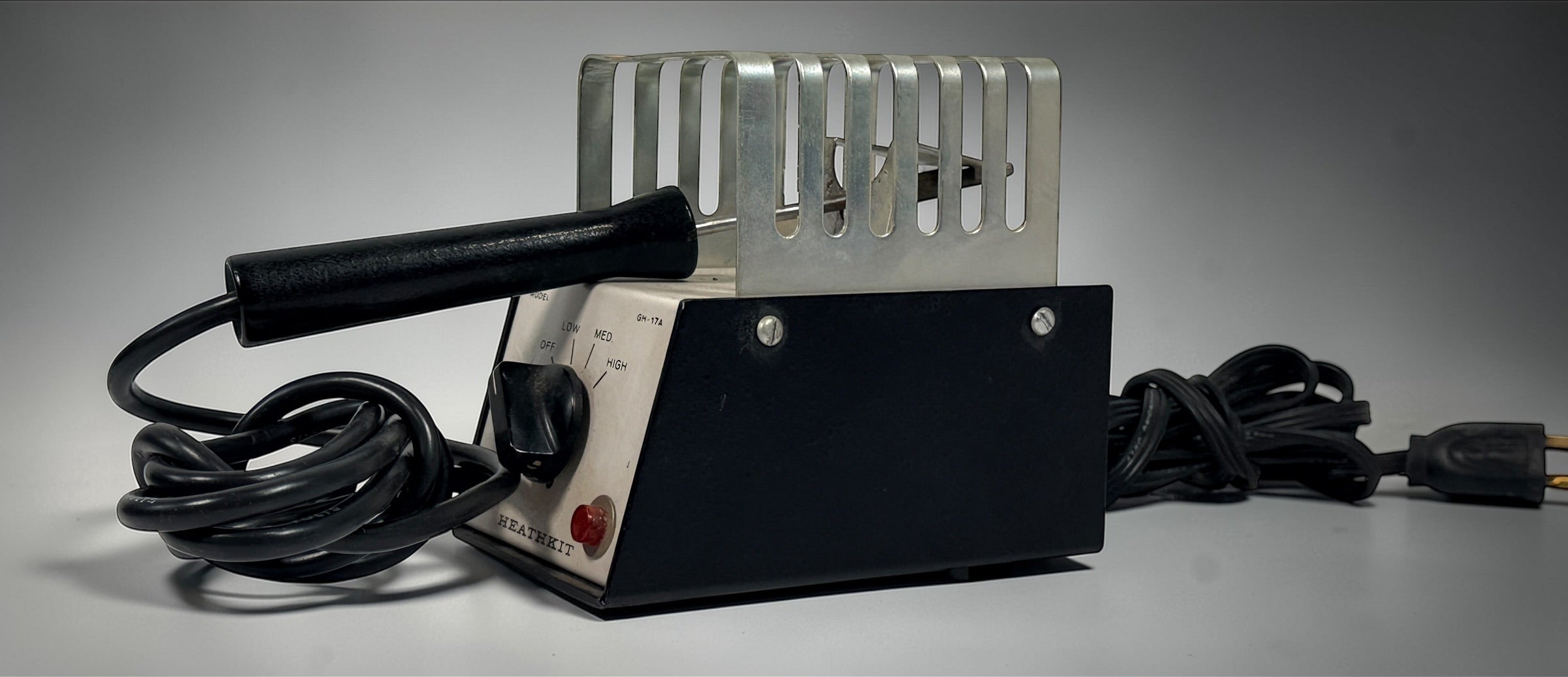 Vintage Heathkit GH-17A soldering station with GE 6A203 gun. Tested working adjustable heat control. Classic 1960s electronics lab tool, USA made.