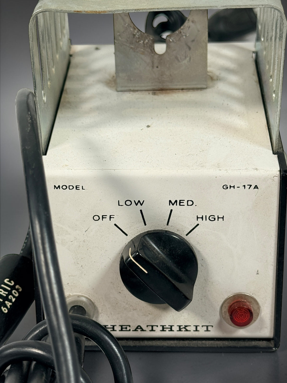 Vintage Heathkit GH-17A soldering station with GE 6A203 gun. Tested working adjustable heat control. Classic 1960s electronics lab tool, USA made.