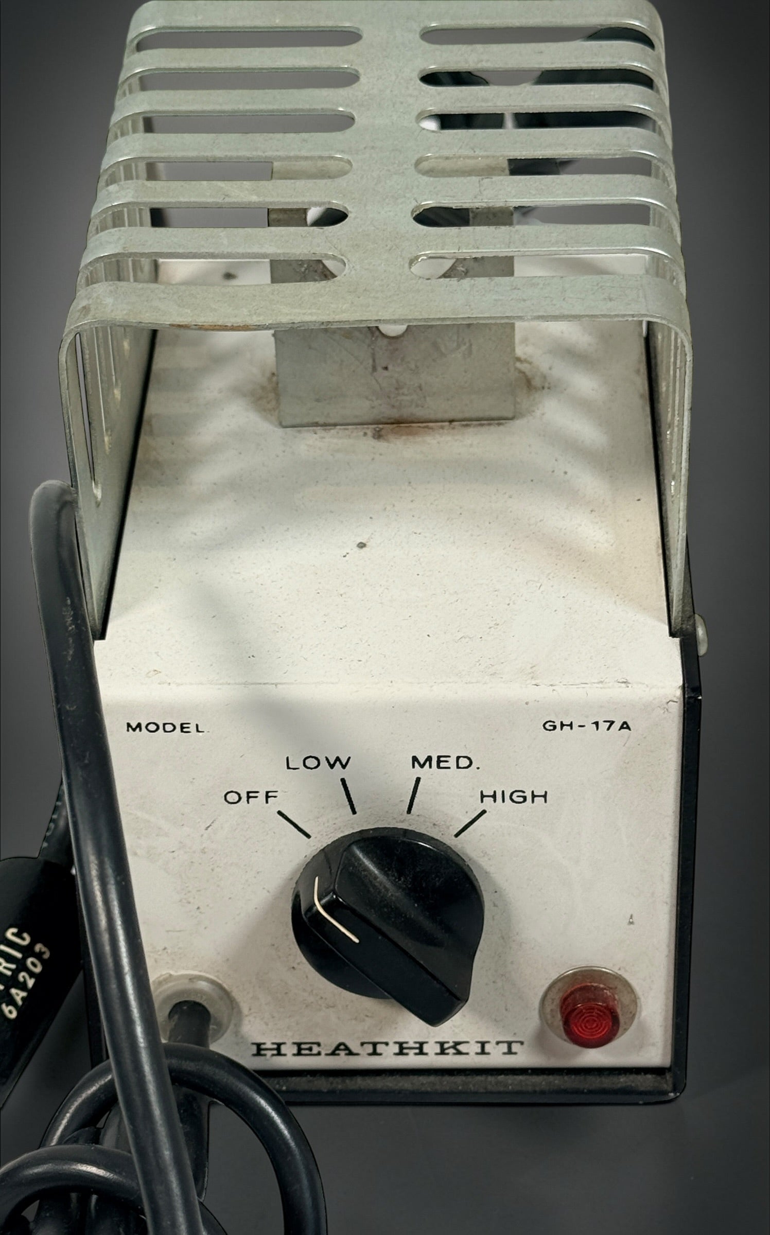 Vintage Heathkit GH-17A soldering station with GE 6A203 gun. Tested working adjustable heat control. Classic 1960s electronics lab tool, USA made.