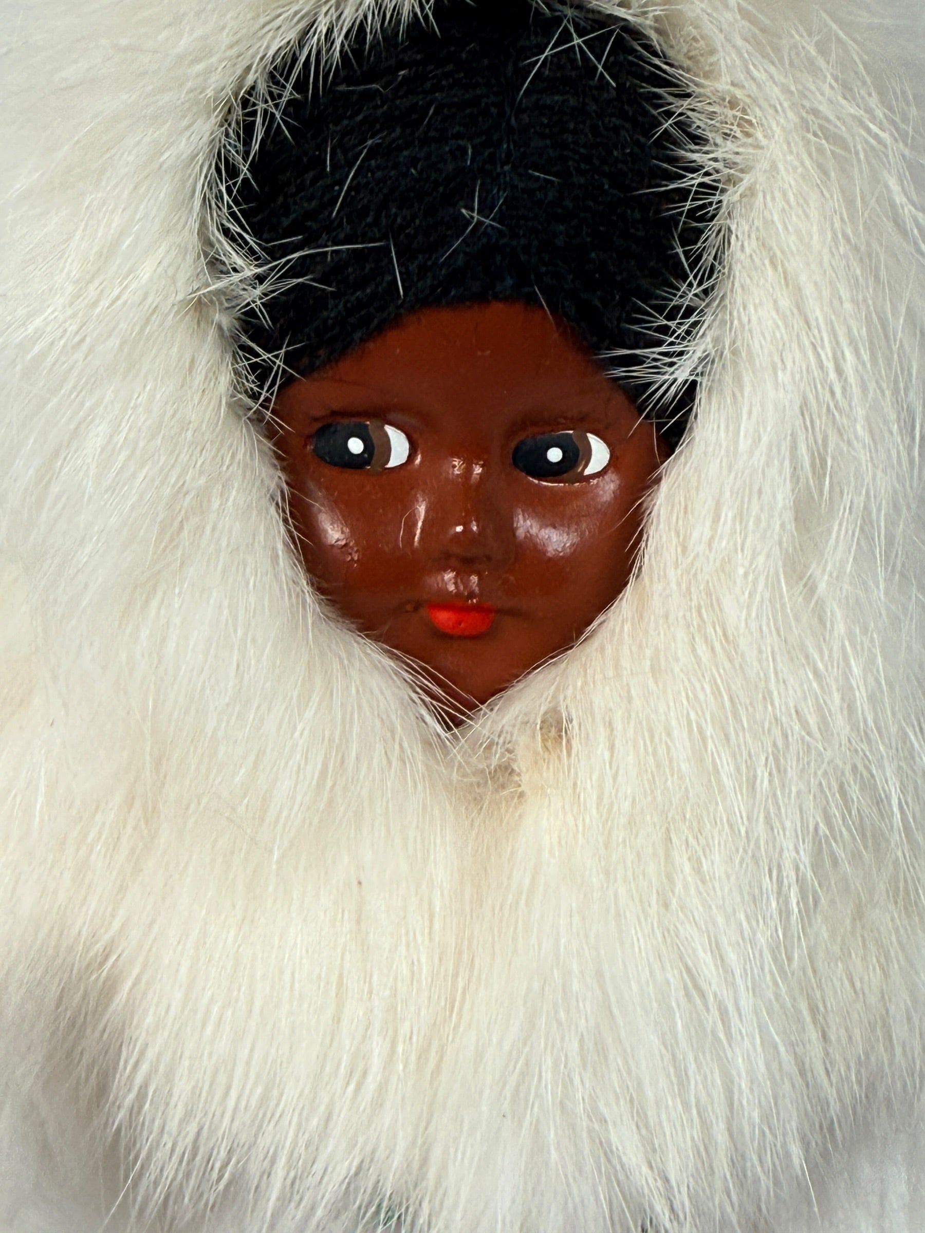 Vintage 1960s Arctic mother and child fur doll with wooden sled. Mid-century Canadiana winter décor in very good condition. Eco Depot Montreal.