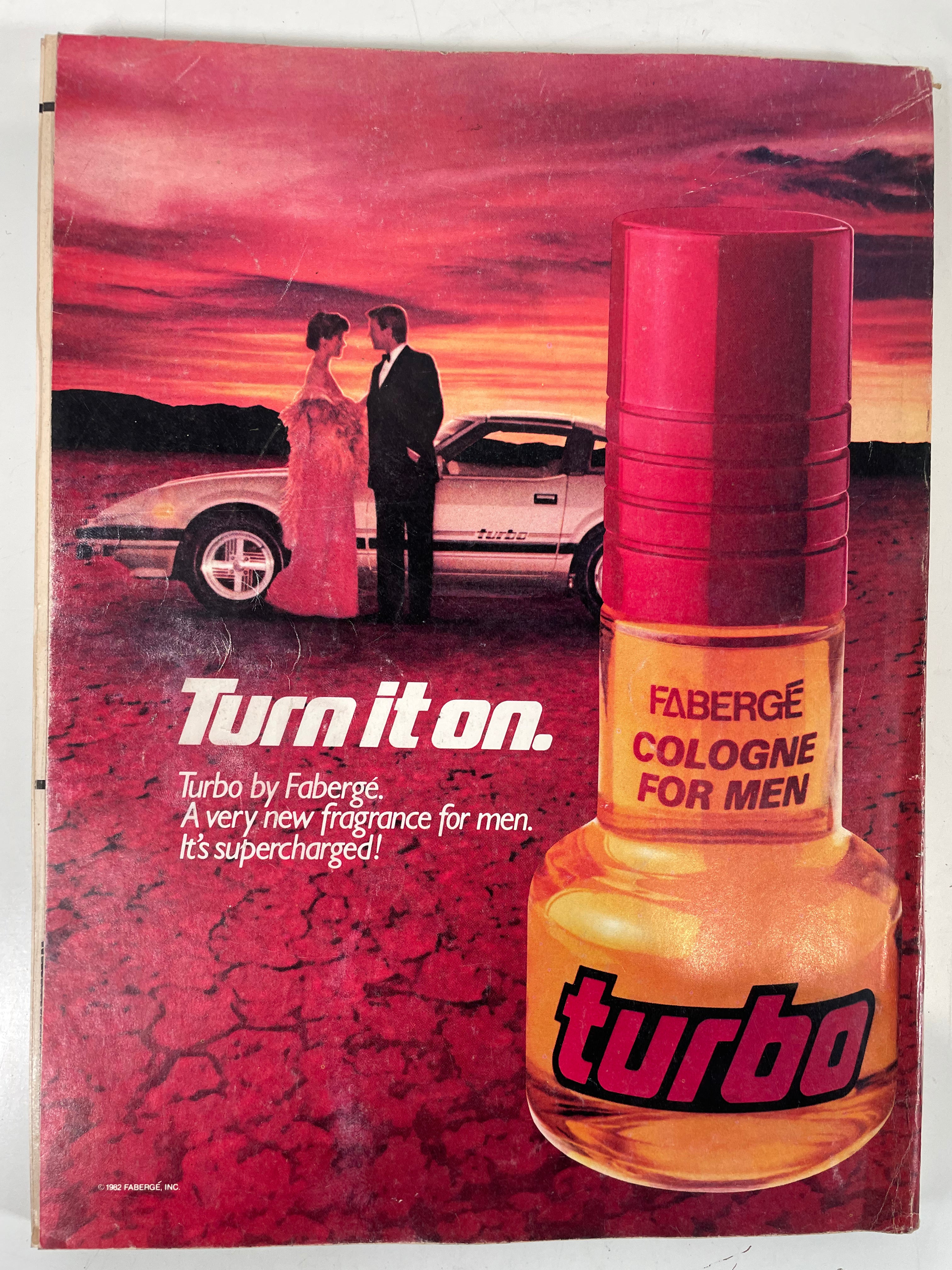 Vintage Vogue Magazine December 1982 Shari Belafonte.