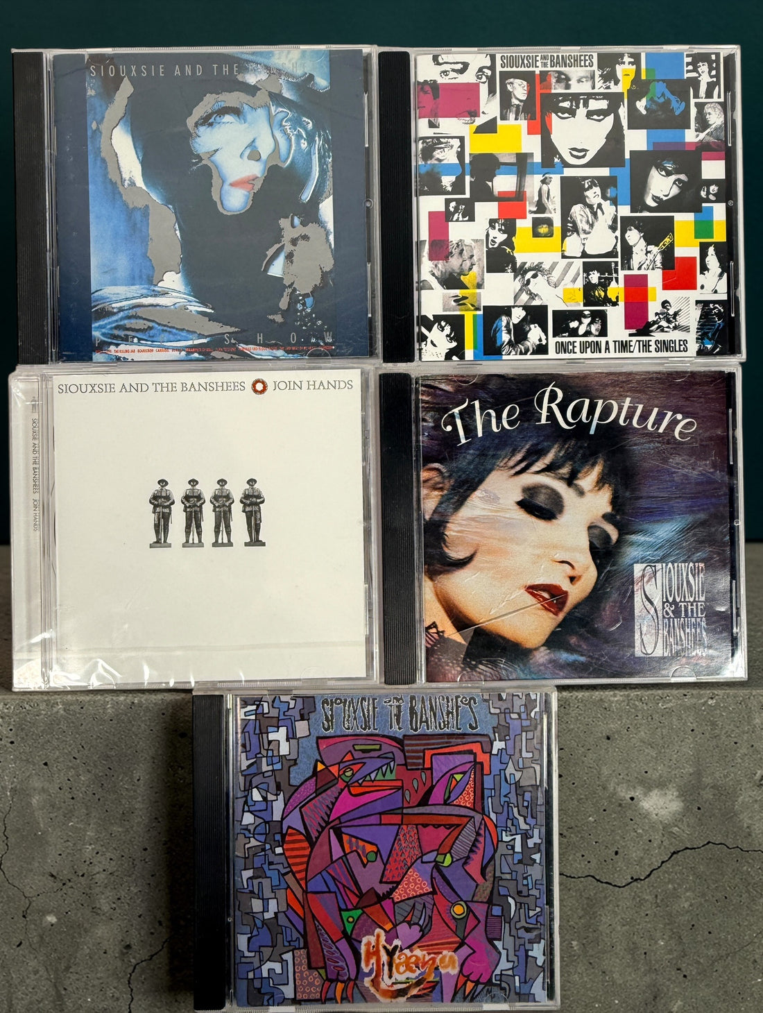 Siouxsie and the Banshees CD lot including Peepshow, Hyæna, Join Hands, Once Upon A Time The Singles and The Rapture. Classic goth and post-punk albums.
