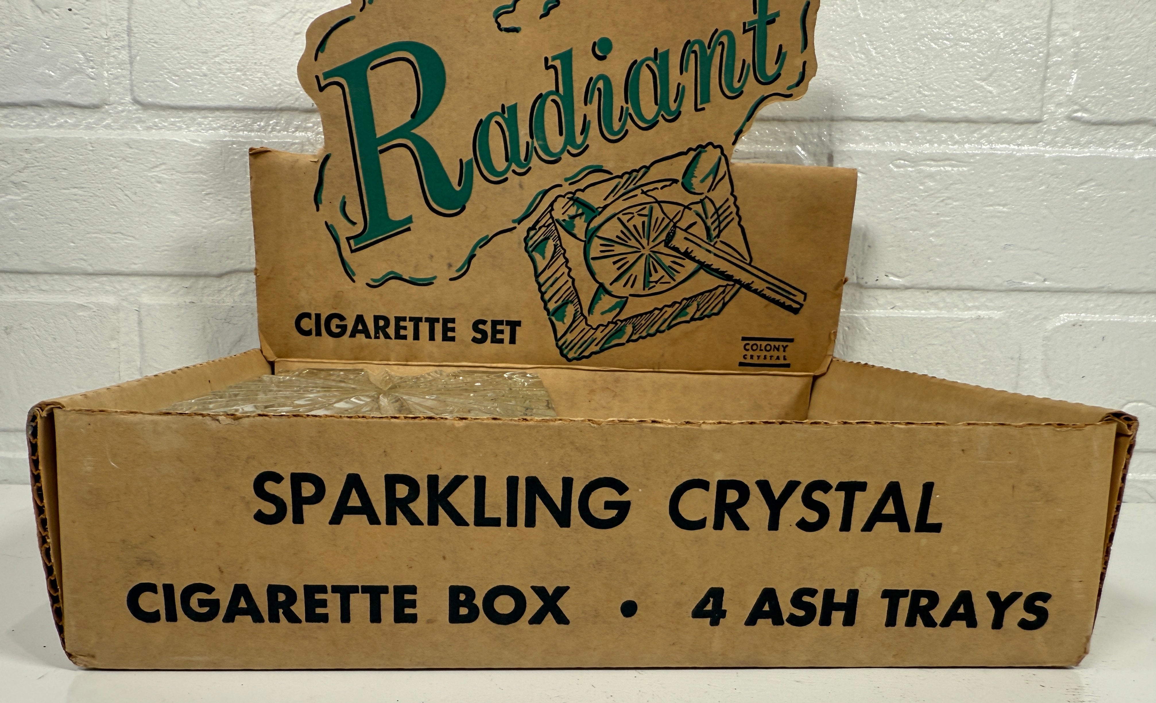 Coffret fumeur Vintage Colony Radiant Crystal – Boîte NIB et 4 cendriers