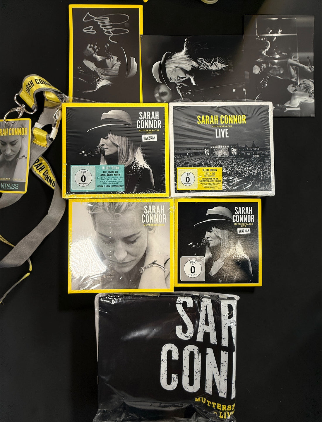 Sarah Connor Muttersprache Live Ganz Nah deluxe box set with 2 CDs, DVD and collector lanyard. Rare German live concert edition in large collector box.
