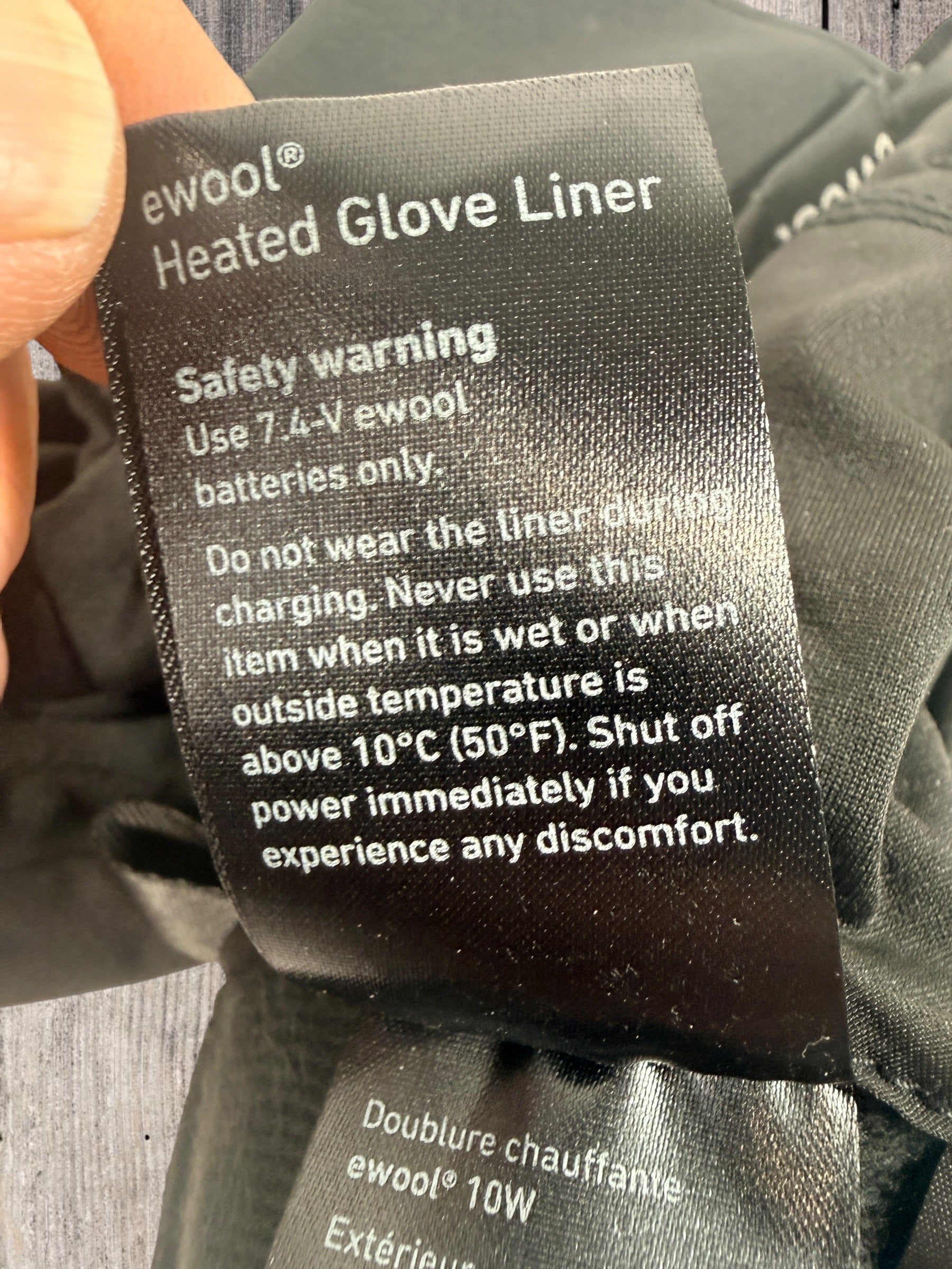 eWool heated glove liners XL 10W electric winter glove inserts. Battery not included. Untested liners sold as-is for skiing, motorcycling and cold weather gear.