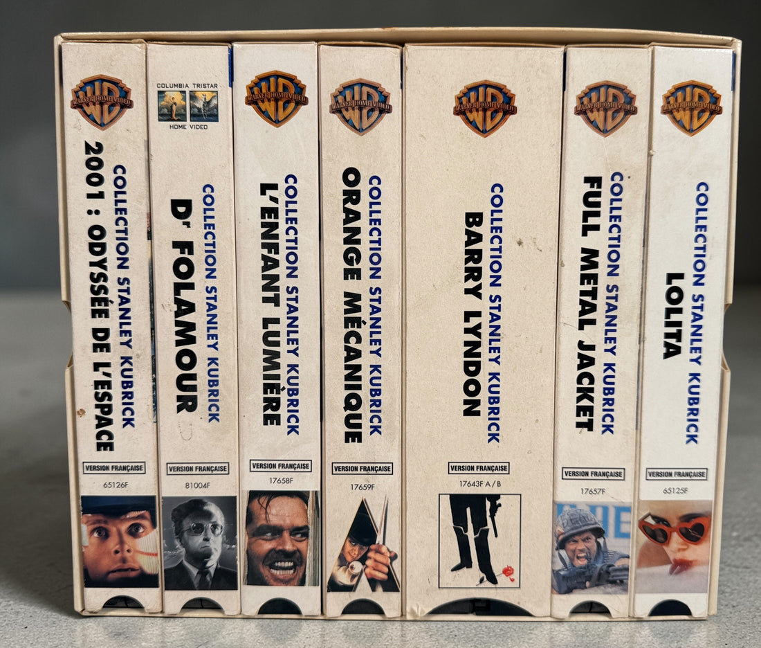 Complete Stanley Kubrick VHS box set with 7 films including The Shining, 2001 and Full Metal Jacket. French edition, vintage Warner Home Video release.