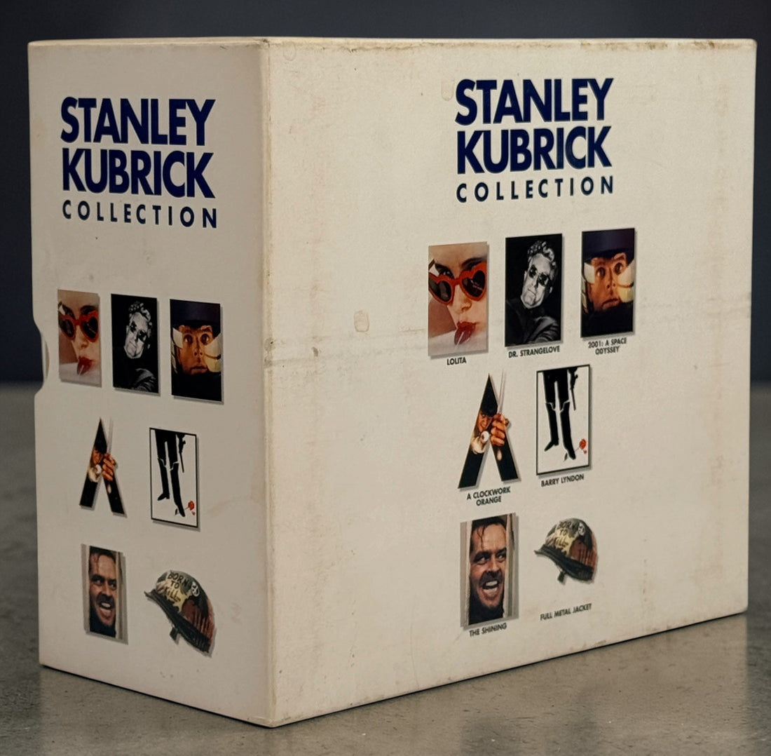 Complete Stanley Kubrick VHS box set with 7 films including The Shining, 2001 and Full Metal Jacket. French edition, vintage Warner Home Video release.
