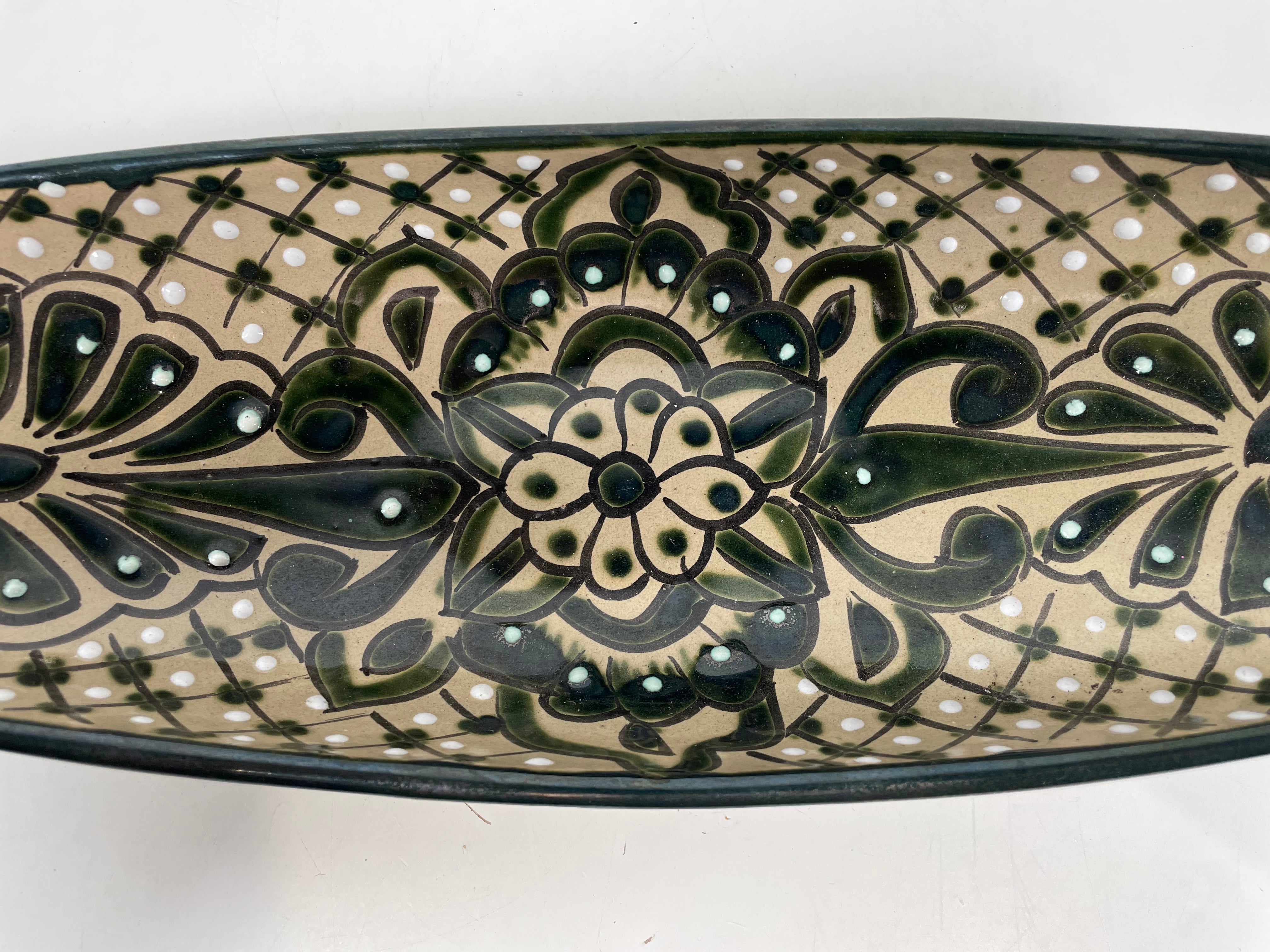 Vintage Hand Made Painted Ceramic Green Talavera Plater Tray Dish 16.5" Mexico