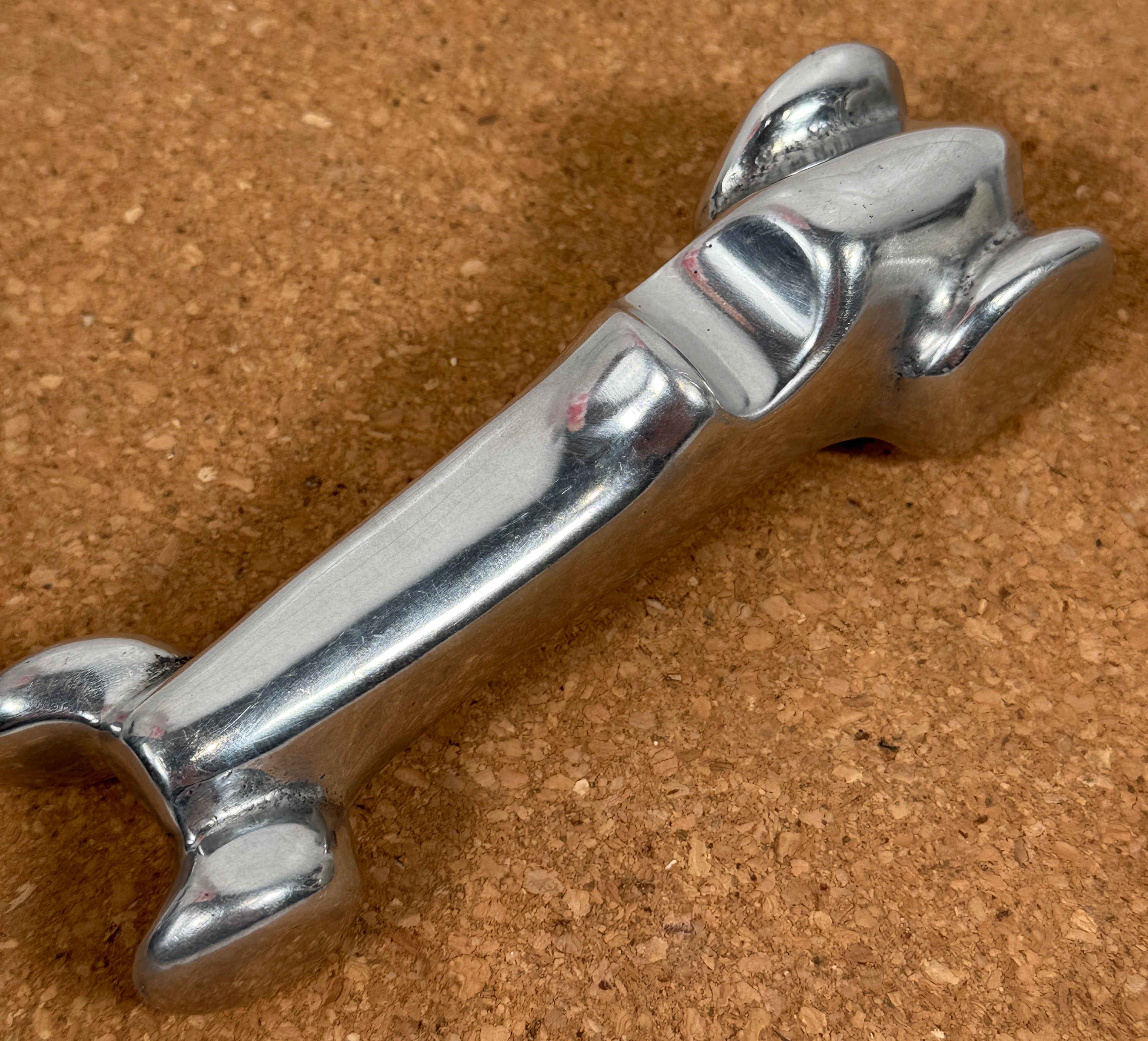 Sculpture de voiture de sport vintage Hoselton en aluminium – Signée Canada