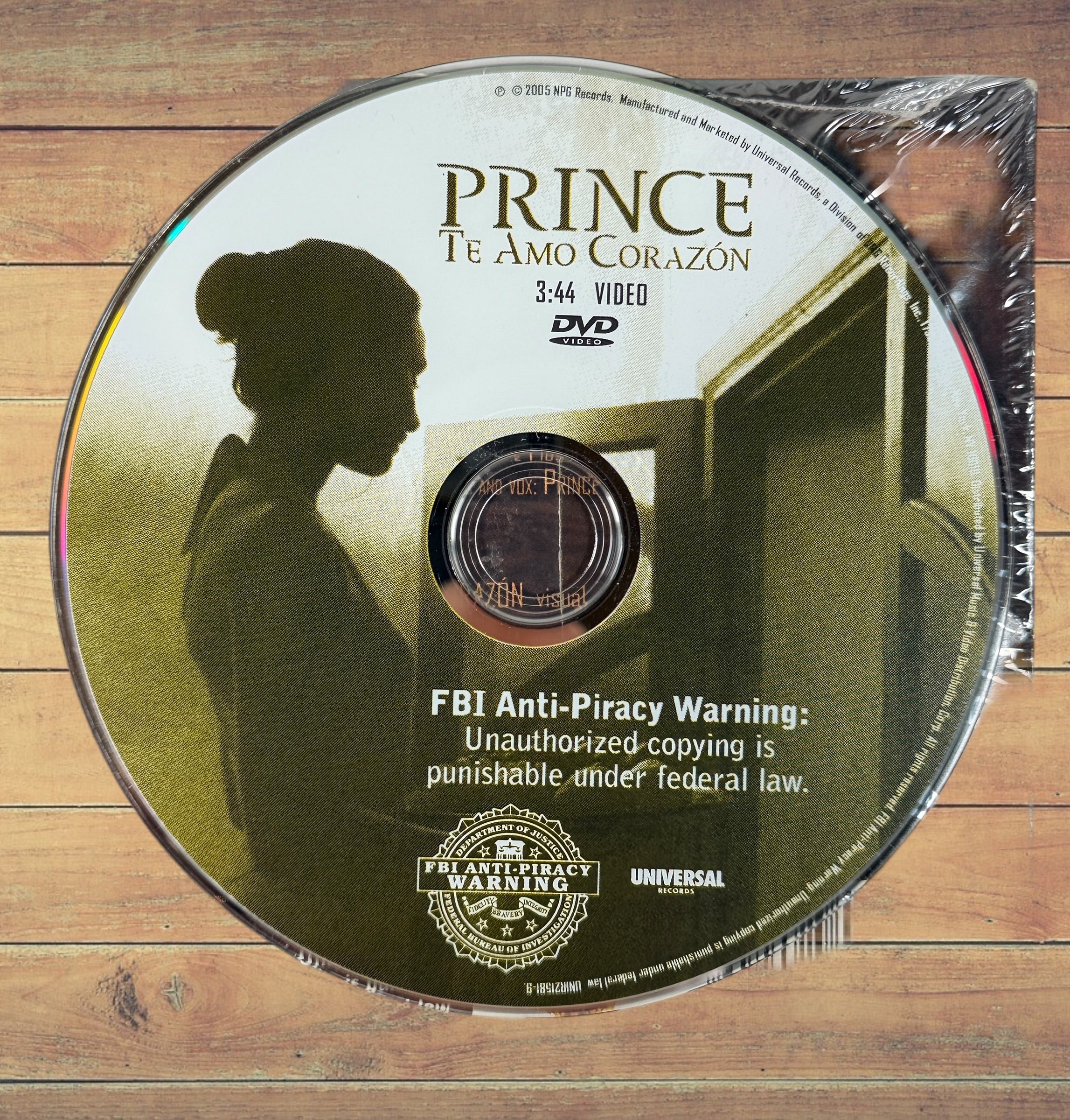 Prince Te Amo Corazón 2005 DVD single sealed, rare music video directed by Salma Hayek. NPG Records collectible for Prince fans and collectors.