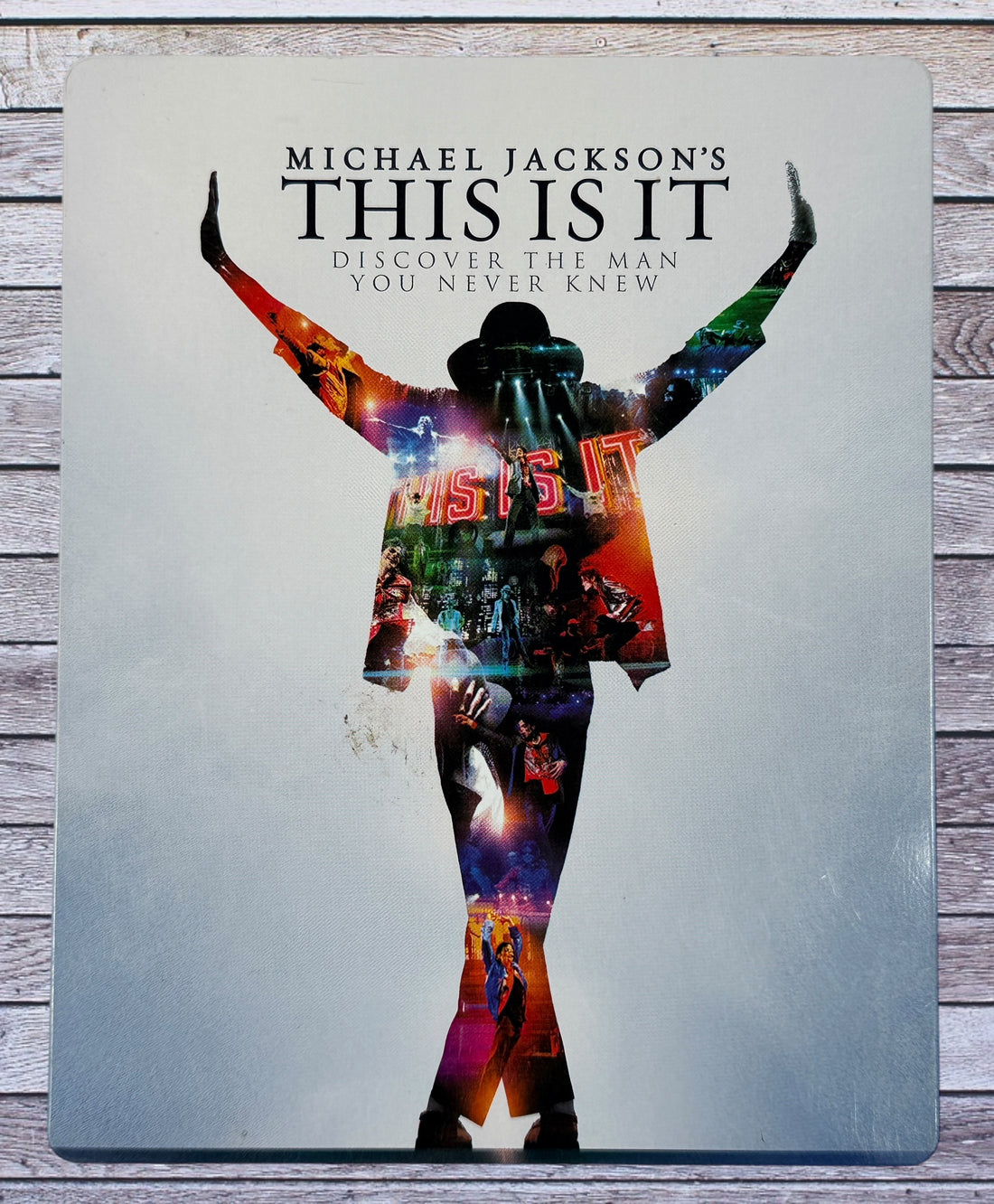 Michael Jackson This Is It steelbook Blu-ray collector edition with iconic cover art. 2009 concert documentary in metal case, VG condition, ready to ship.
