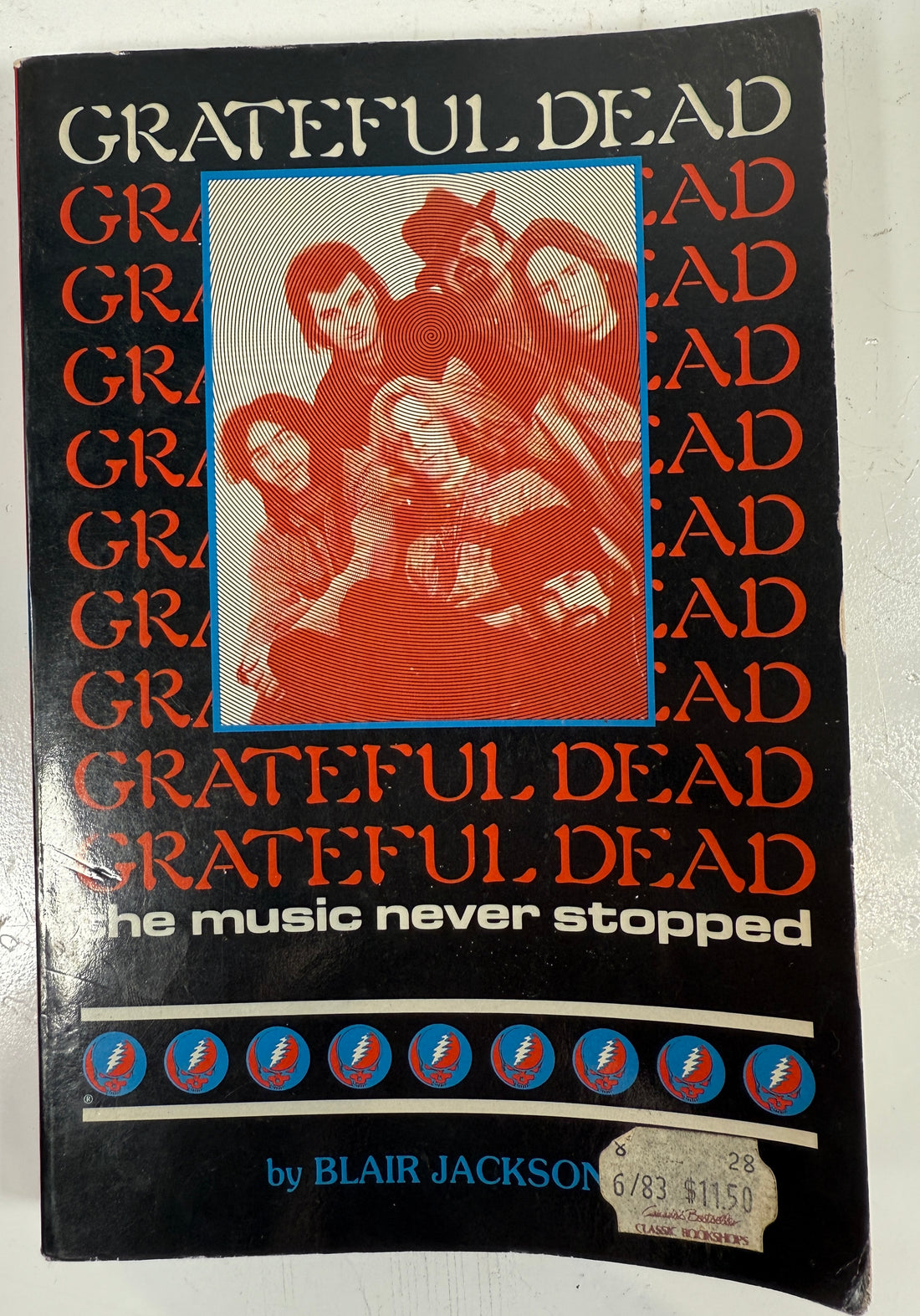 Livre des Grateful Dead de 1983 – La musique ne s'est jamais arrêtée, 1re impression, broché