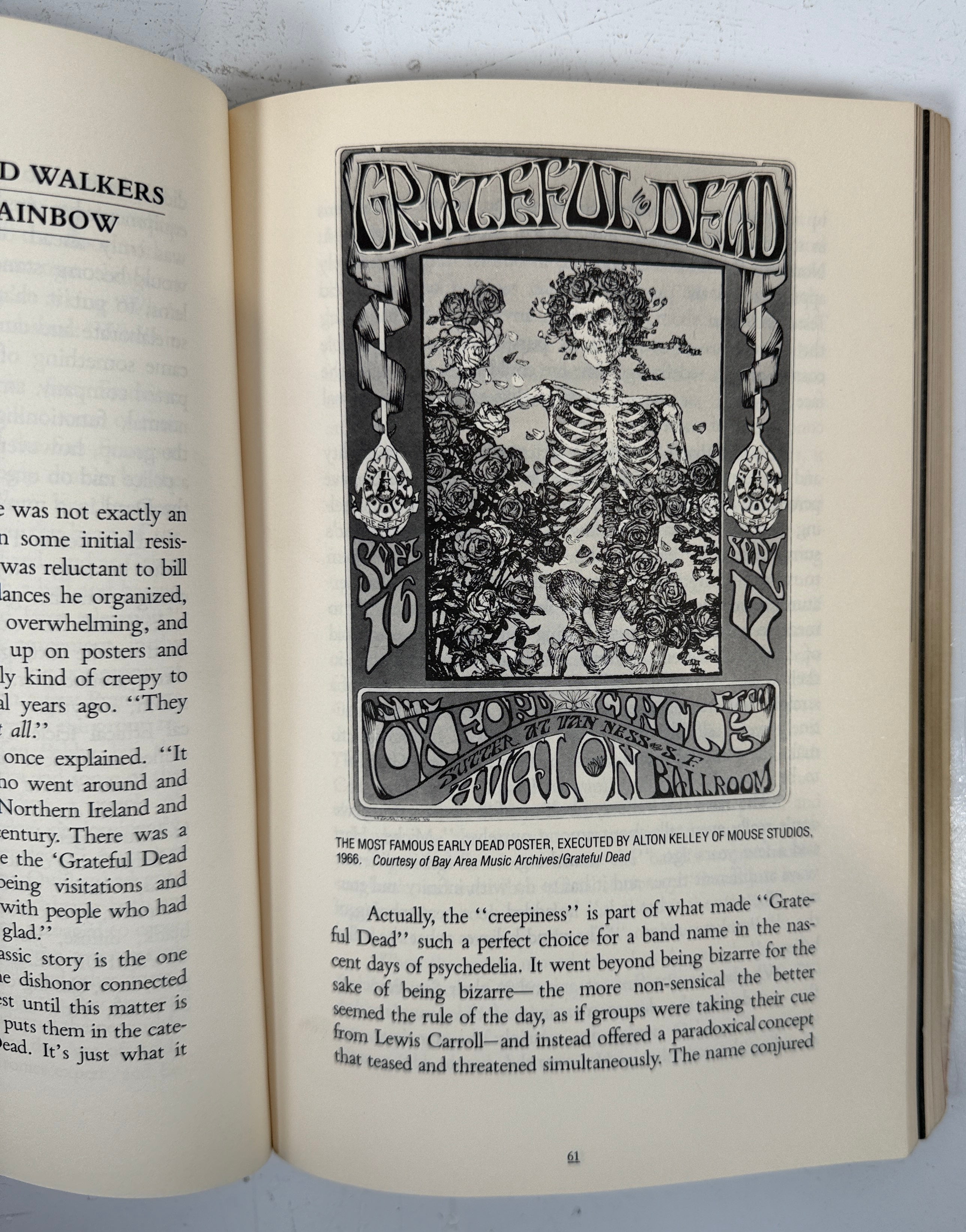 Livre des Grateful Dead de 1983 – La musique ne s'est jamais arrêtée, 1re impression, broché