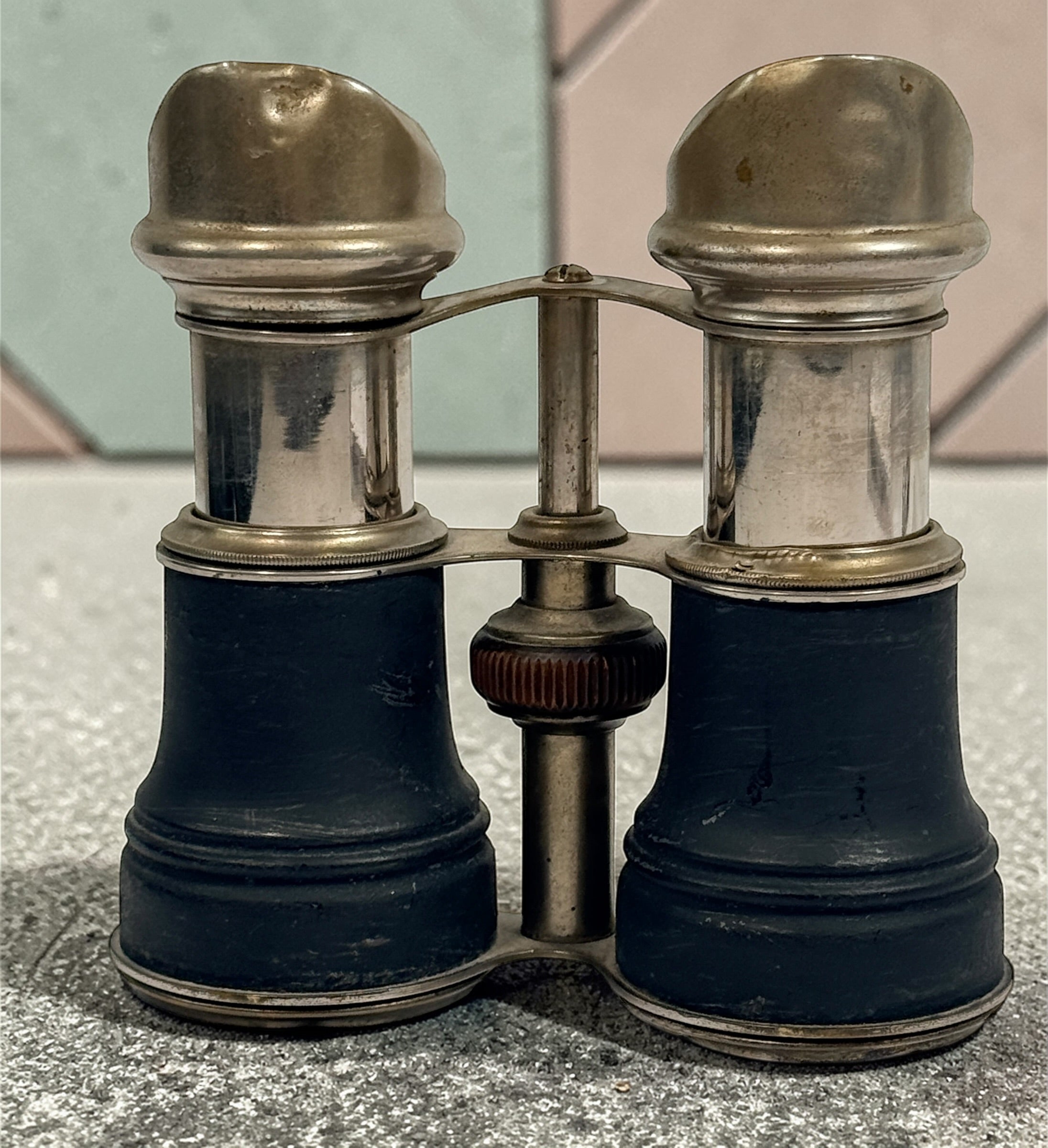 Antique Chevalier Paris opera glasses in brass and leather. 19th century French binoculars with patina, collectible decorative piece, vintage optics.