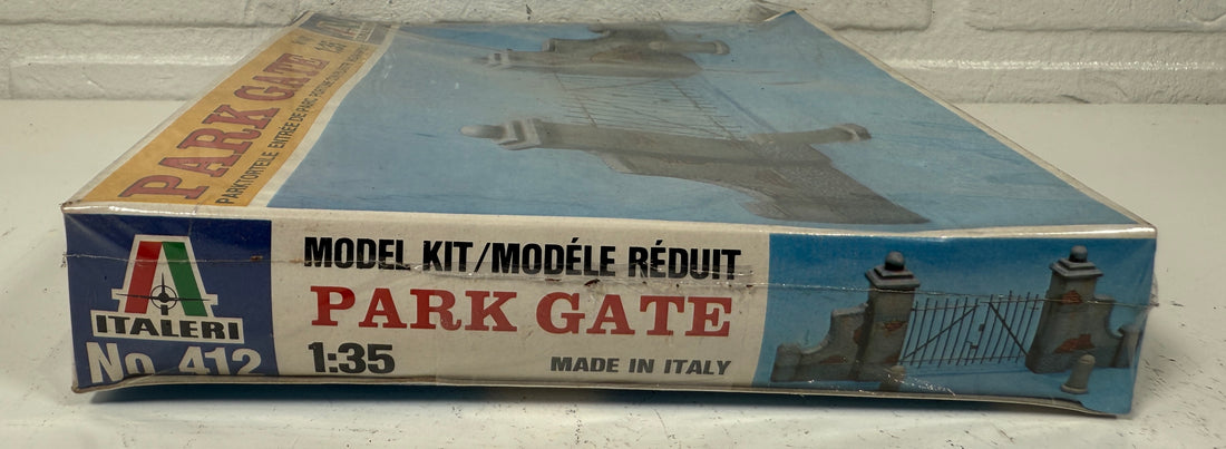 Maquette vintage Italeri 1:35 Park Gate n° 412 – Diorama scellé