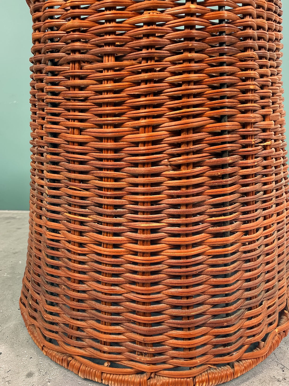 Pair of vintage rattan lamp shades in woven boho style. Drum shape with spider fitter, perfect for table or floor lamps and warm natural decor interiors.
