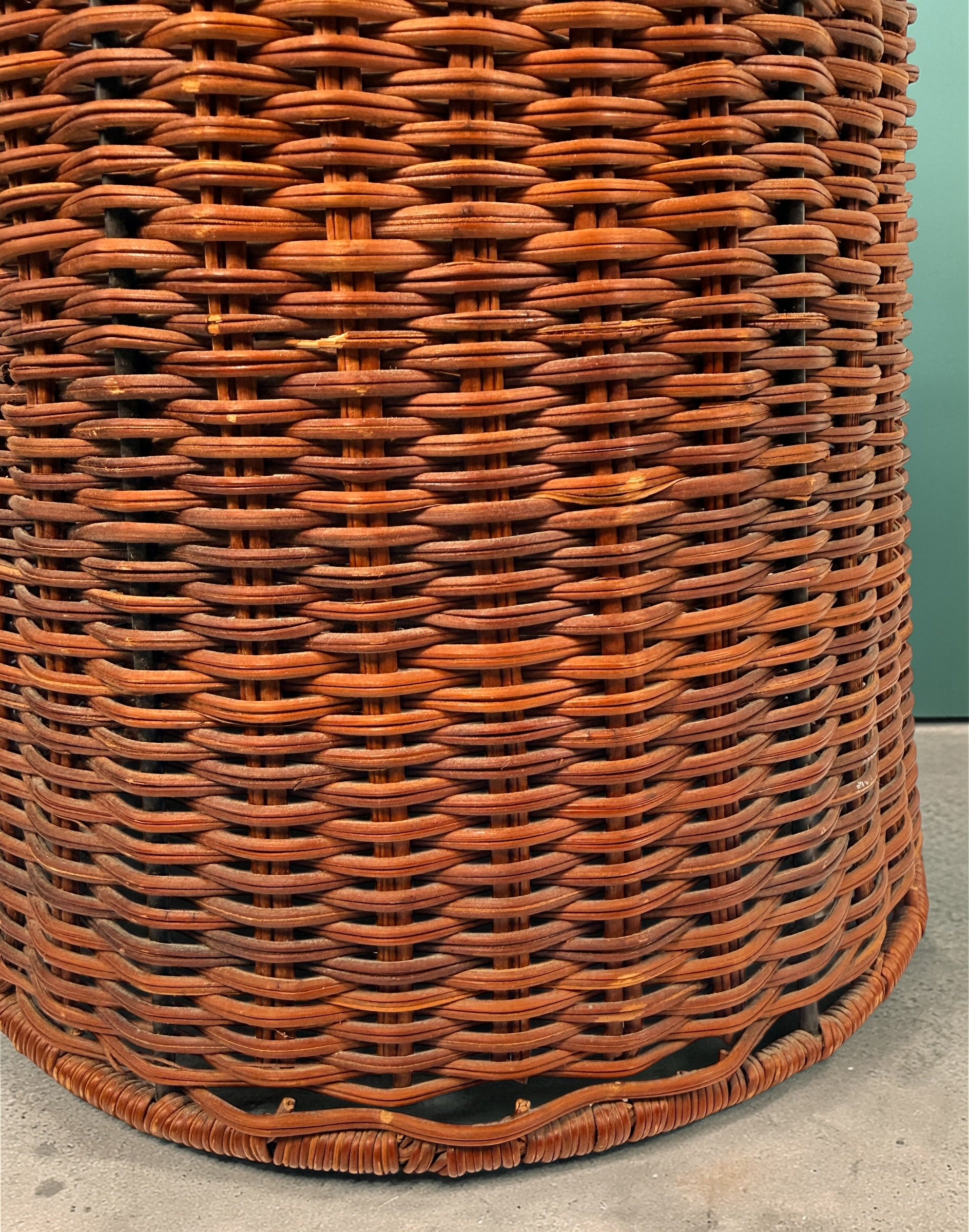 Pair of vintage rattan lamp shades in woven boho style. Drum shape with spider fitter, perfect for table or floor lamps and warm natural decor interiors.