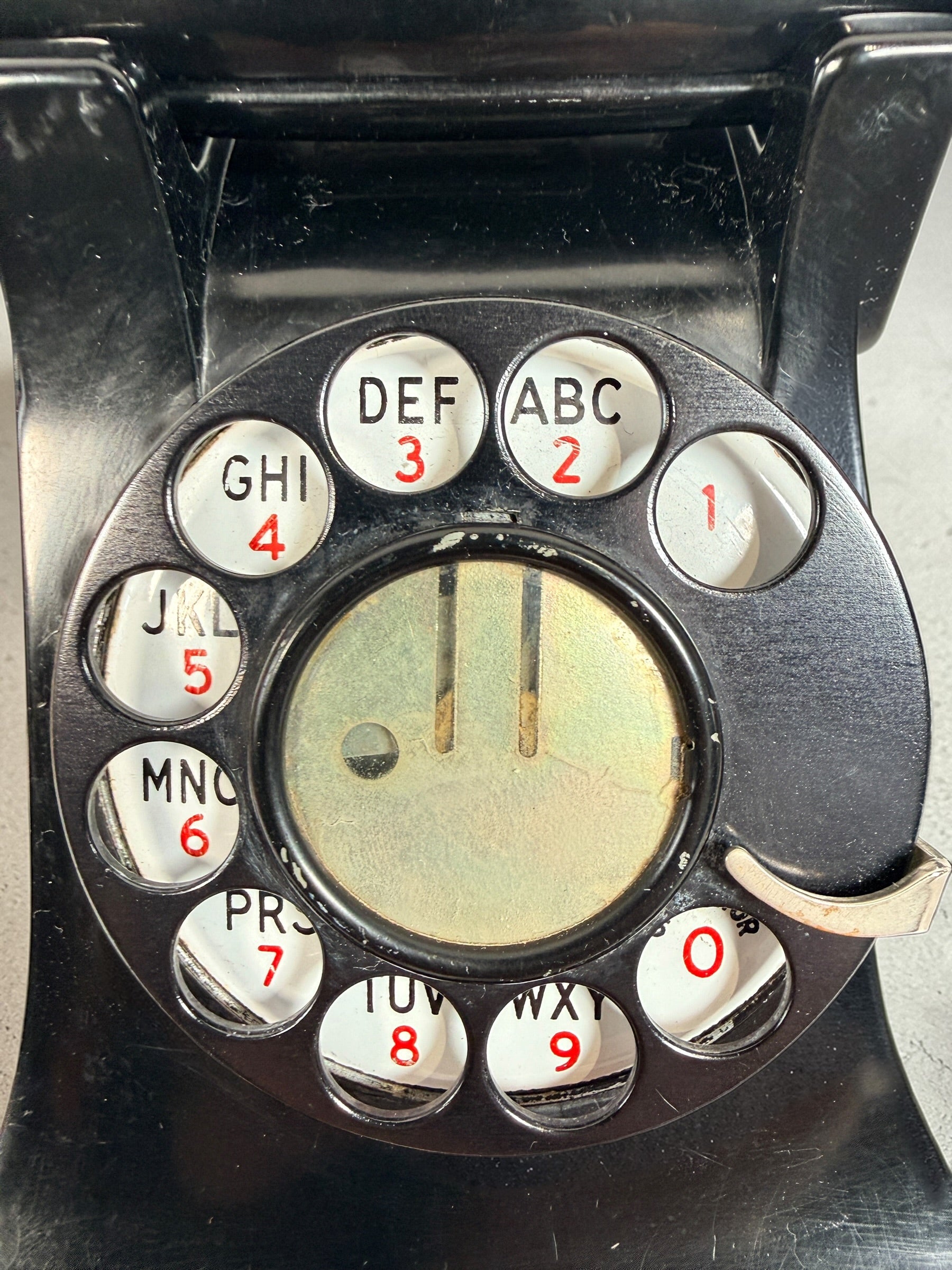 Vintage Northern Electric rotary telephone in black Bakelite, classic Canadian mid-century design. Great display piece or restoration project.