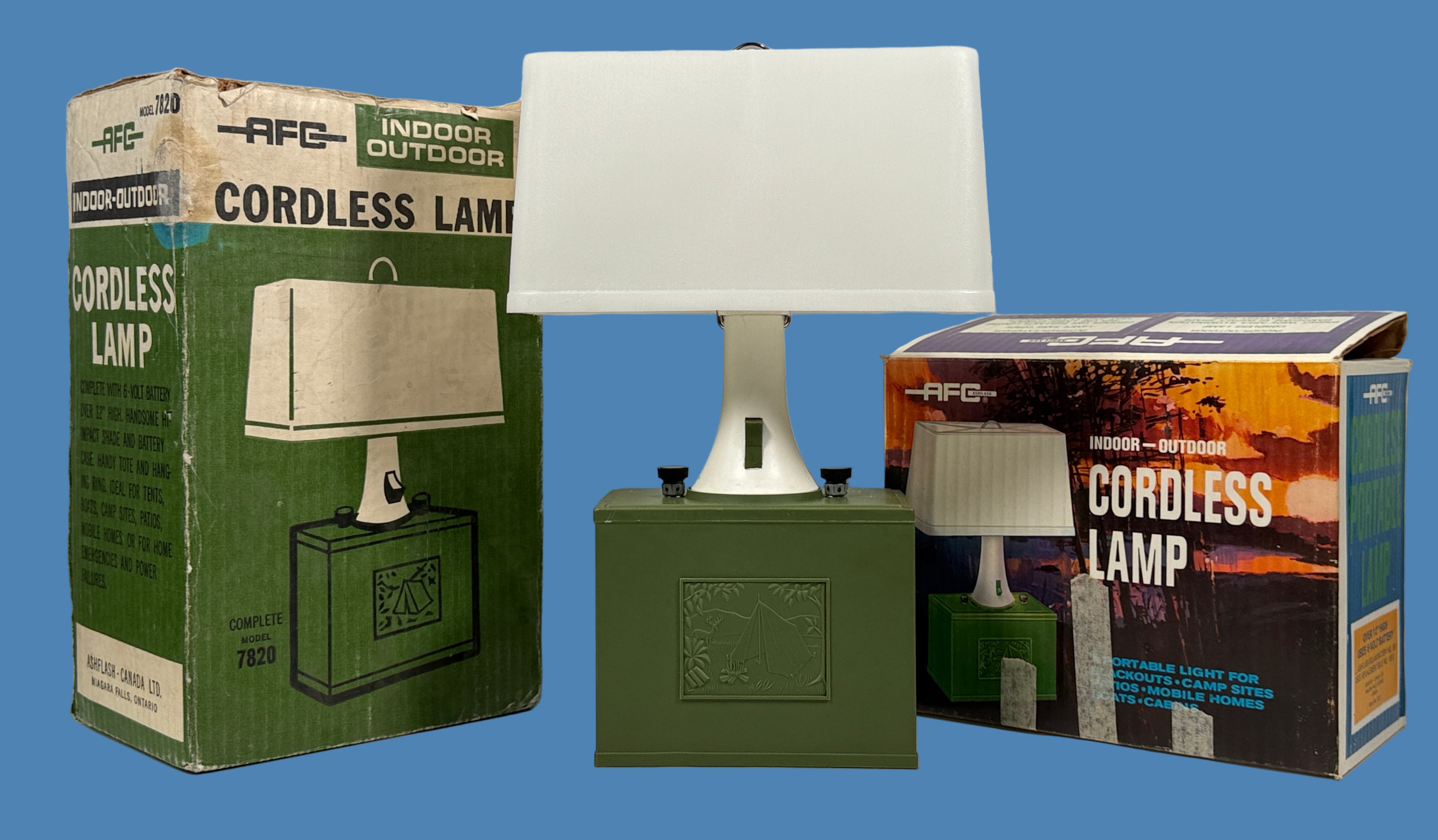 Lampe de camping Ashflash AFC vintage des années 1970 – Modèle 7820 avec boîte