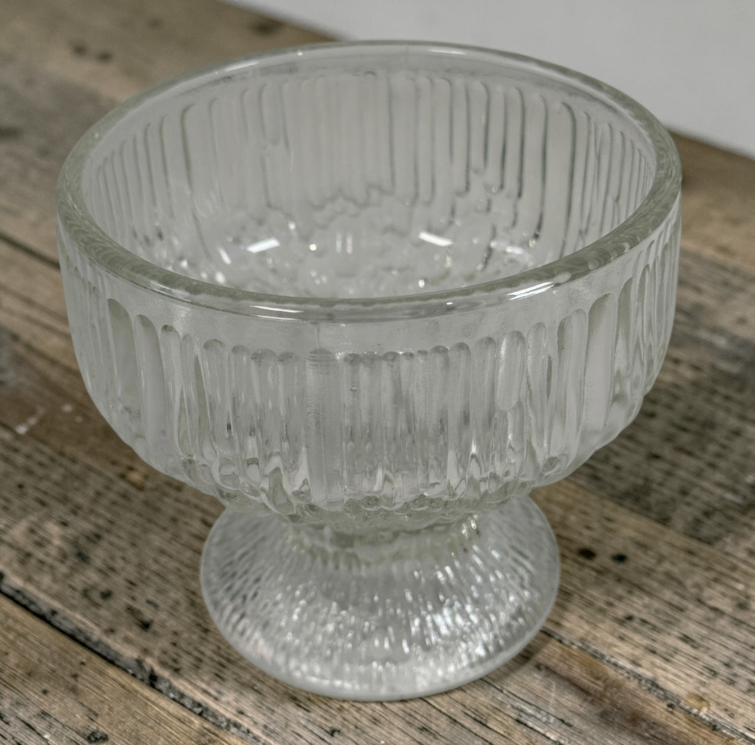 Vintage Anchor Hocking Queen Mary dessert cups set of 11. Ribbed clear glass sherbet bowls, perfect for parfaits, ice cream, and entertaining.