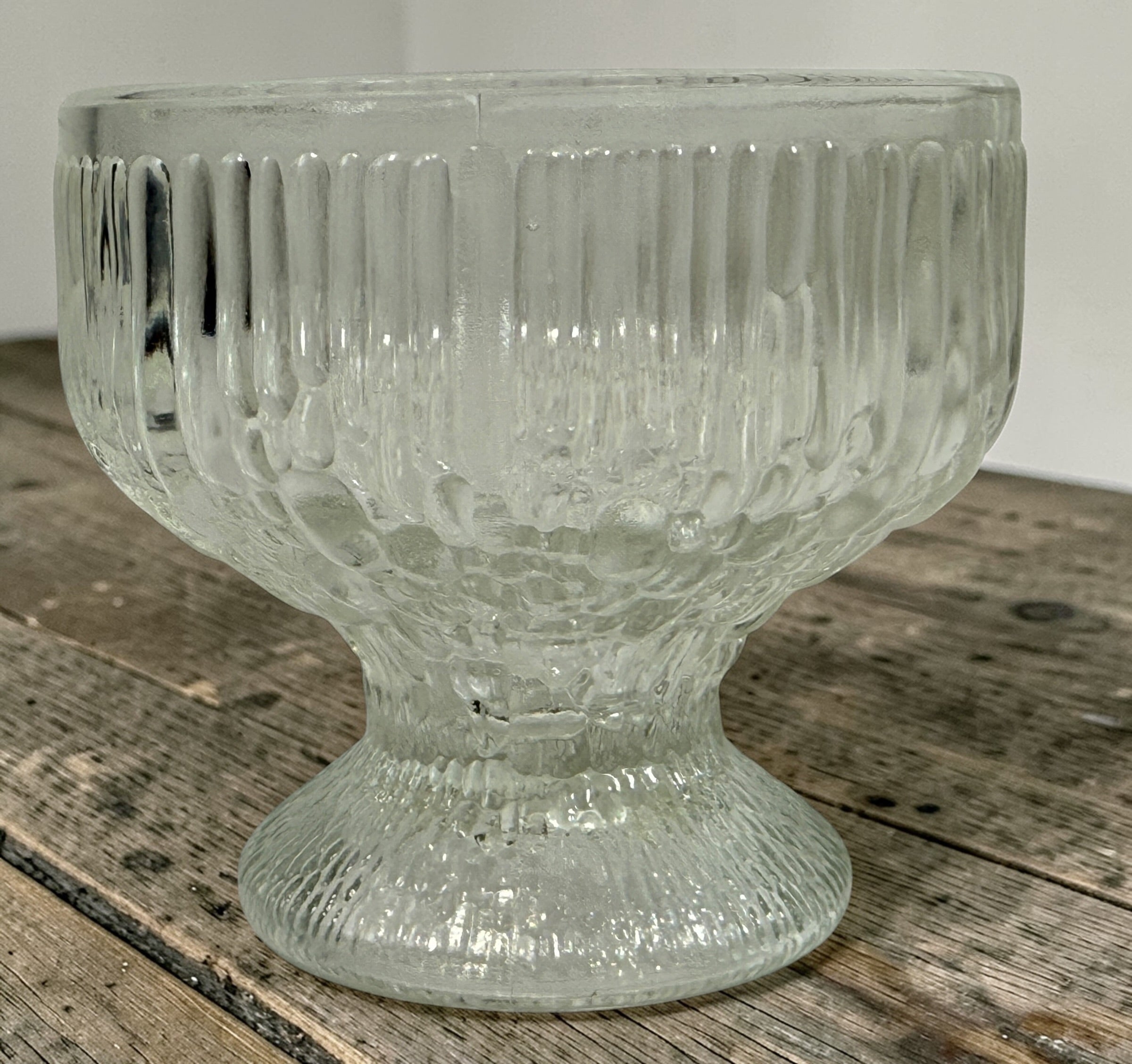 Vintage Anchor Hocking Queen Mary dessert cups set of 11. Ribbed clear glass sherbet bowls, perfect for parfaits, ice cream, and entertaining.