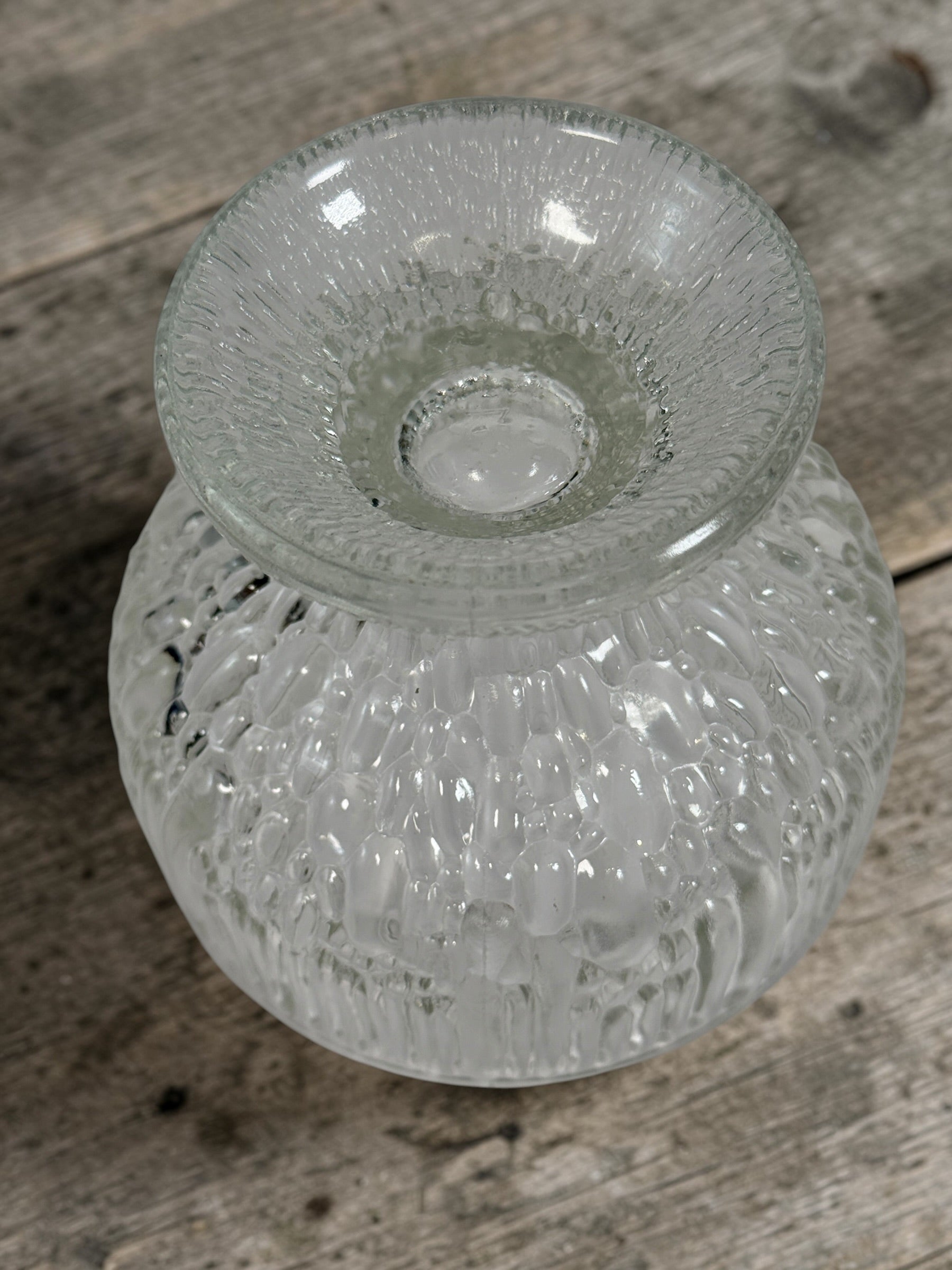 Vintage Anchor Hocking Queen Mary dessert cups set of 11. Ribbed clear glass sherbet bowls, perfect for parfaits, ice cream, and entertaining.