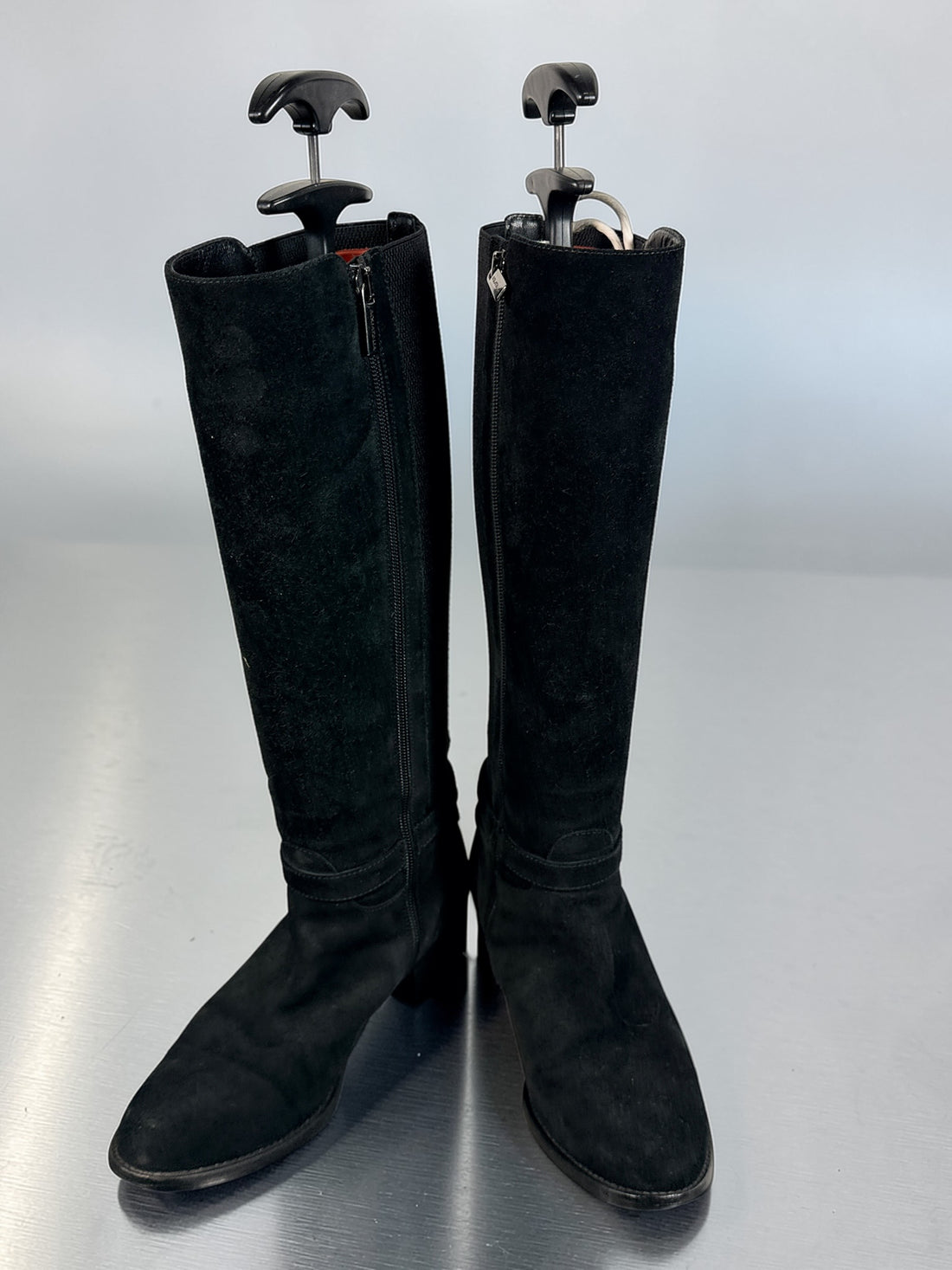Aquatalia ULLY black suede knee-high boots size 7, Italian leather, stretch panel, zip closure, durable lug sole, stylish designer winter footwear.