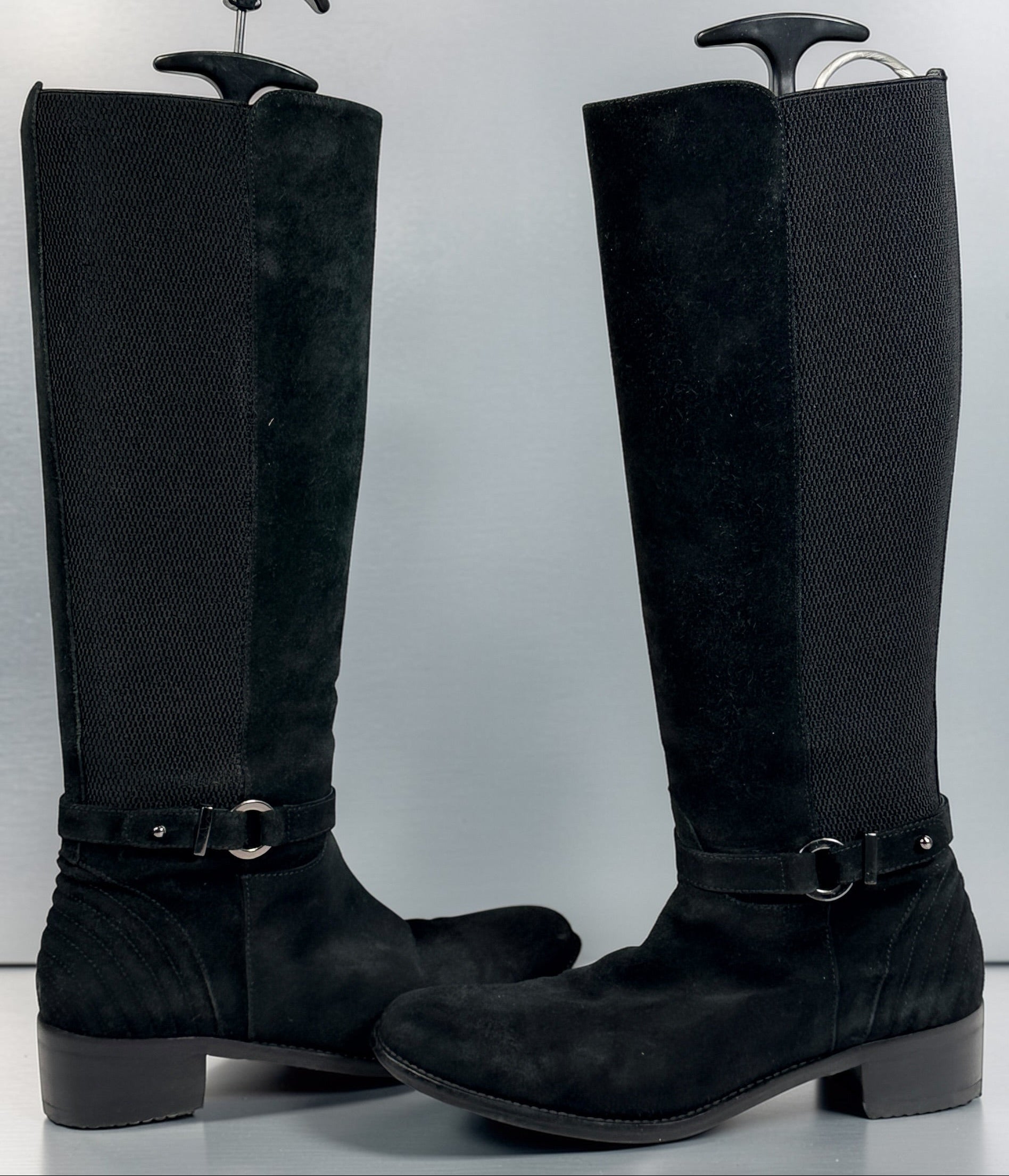 Aquatalia ULLY black suede knee-high boots size 7, Italian leather, stretch panel, zip closure, durable lug sole, stylish designer winter footwear.