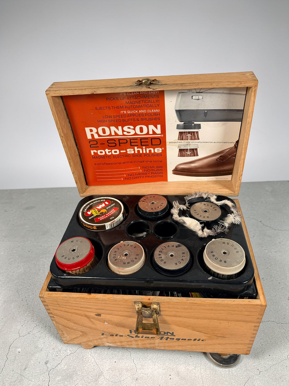 Vintage Ronson Roto Shine shoe polisher kit with wooden case, tested working mid-century electric buffer set complete with original attachments.