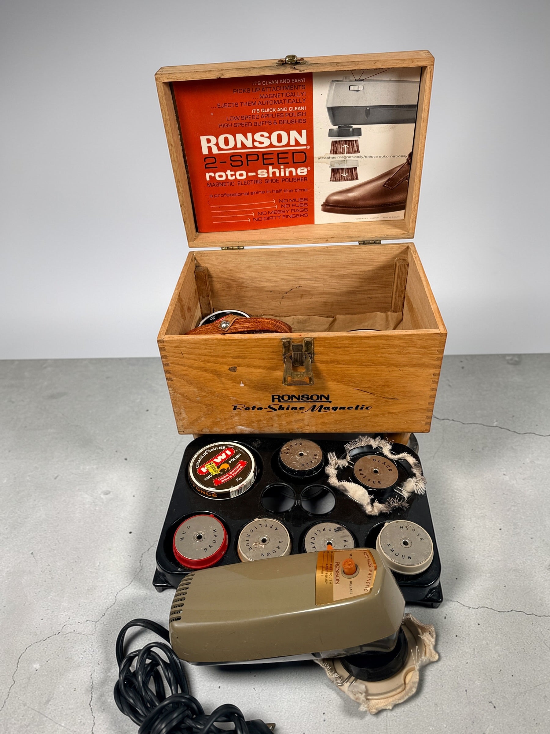Vintage Ronson Roto Shine shoe polisher kit with wooden case, tested working mid-century electric buffer set complete with original attachments.
