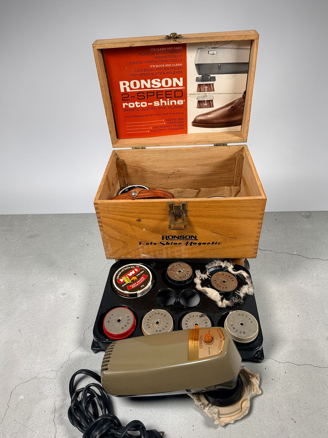 Vintage Ronson Roto Shine shoe polisher kit with wooden case, tested working mid-century electric buffer set complete with original attachments.