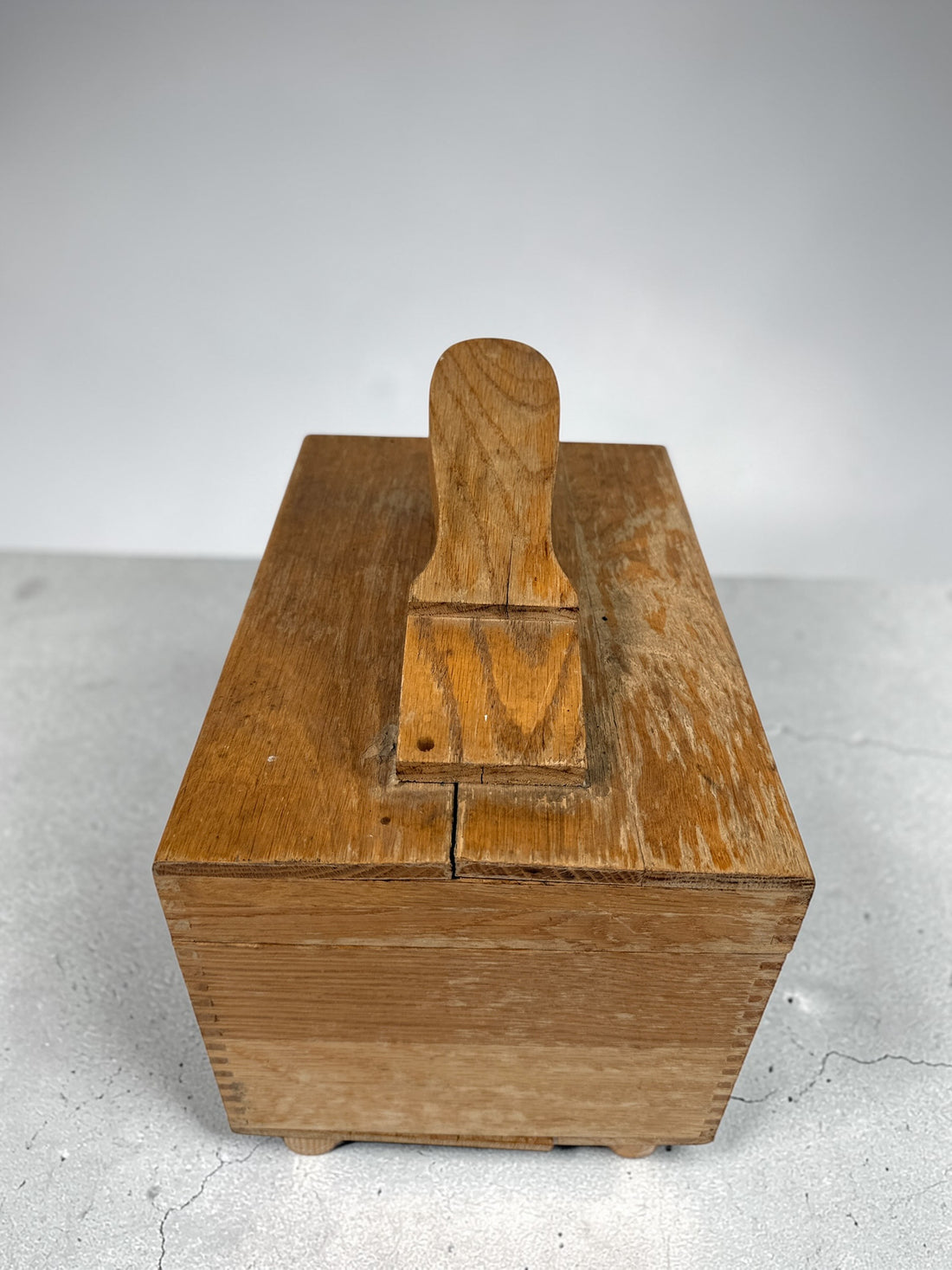 Vintage Ronson Roto Shine shoe polisher kit with wooden case, tested working mid-century electric buffer set complete with original attachments.