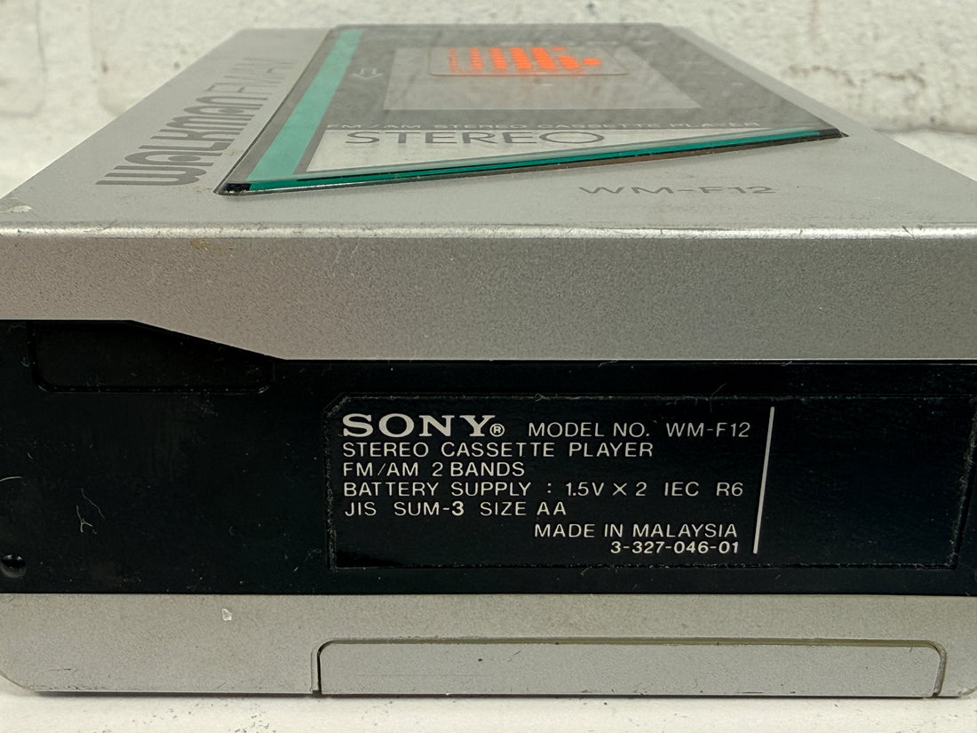 Sony Walkman WM-F12 vintage, lecteur cassette AM FM, années 1980. Testé