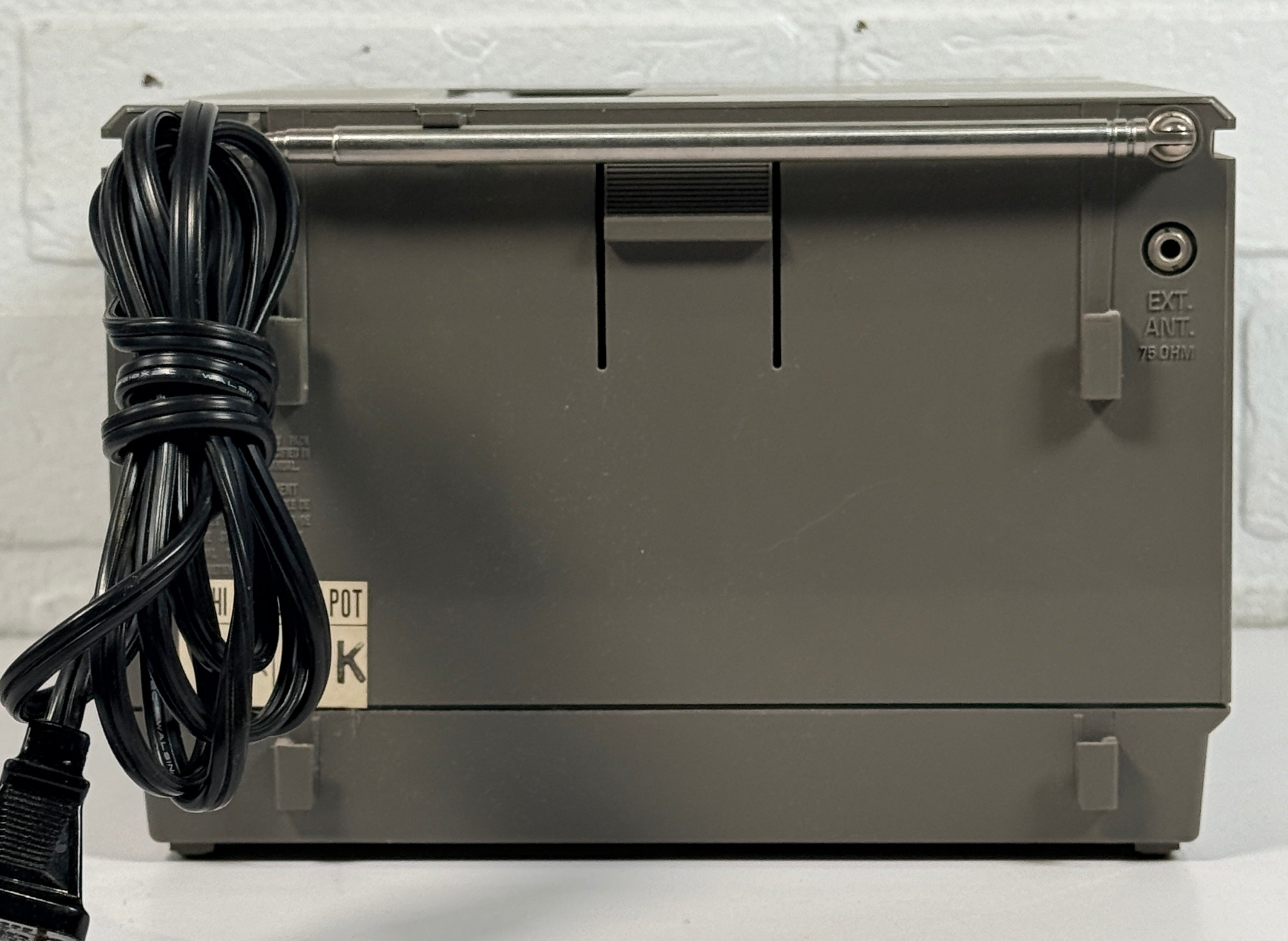 Téléviseur portable GE Spacemaker, modèle 7-7130A, 1986. Testé