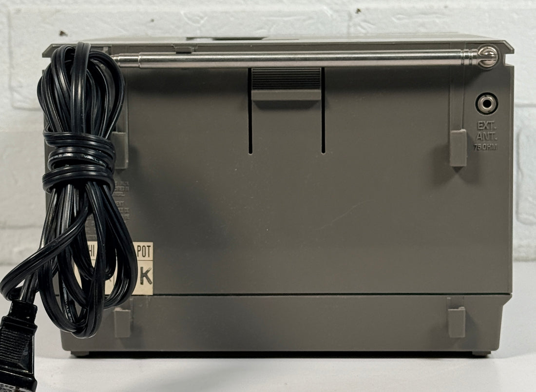 Téléviseur portable GE Spacemaker, modèle 7-7130A, 1986. Testé